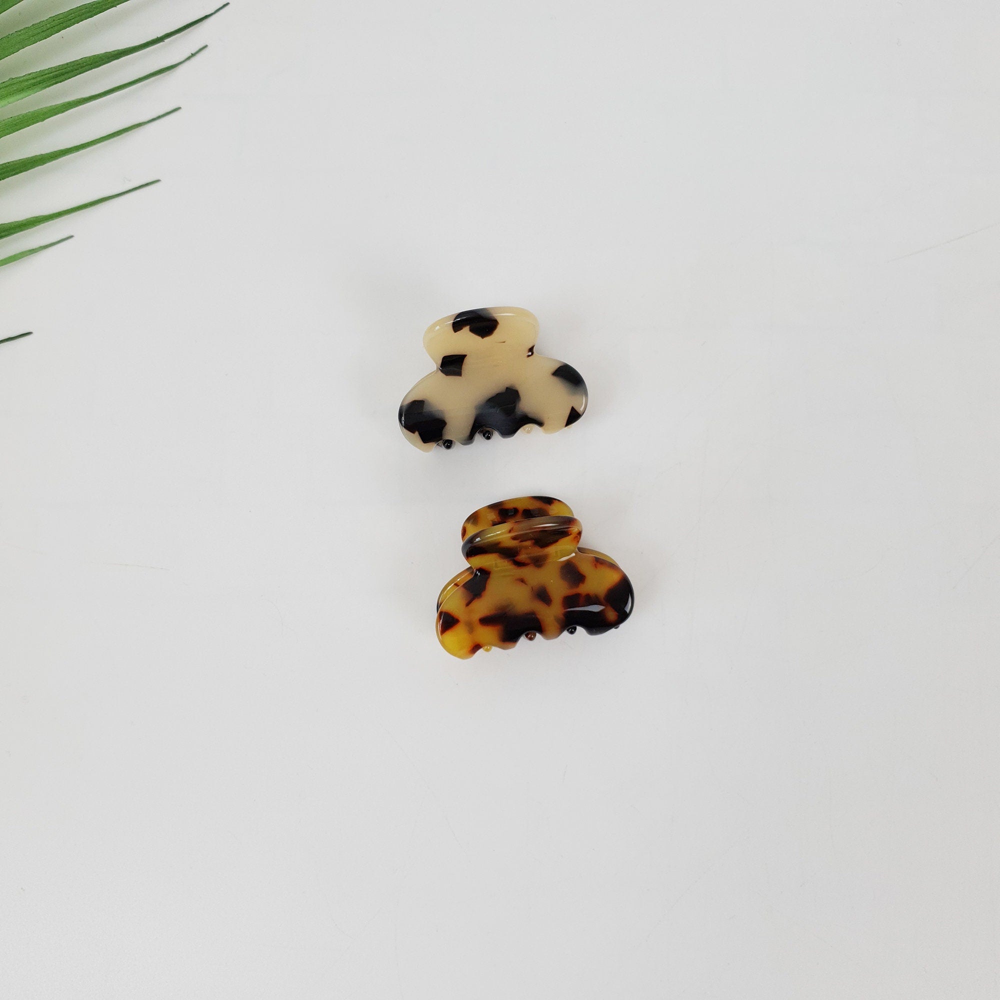 Leopard Round Small Hair Clips (1.6 Inch) / Tortoise Shell Mini French Hair Pin / Hair Barrette for Woman