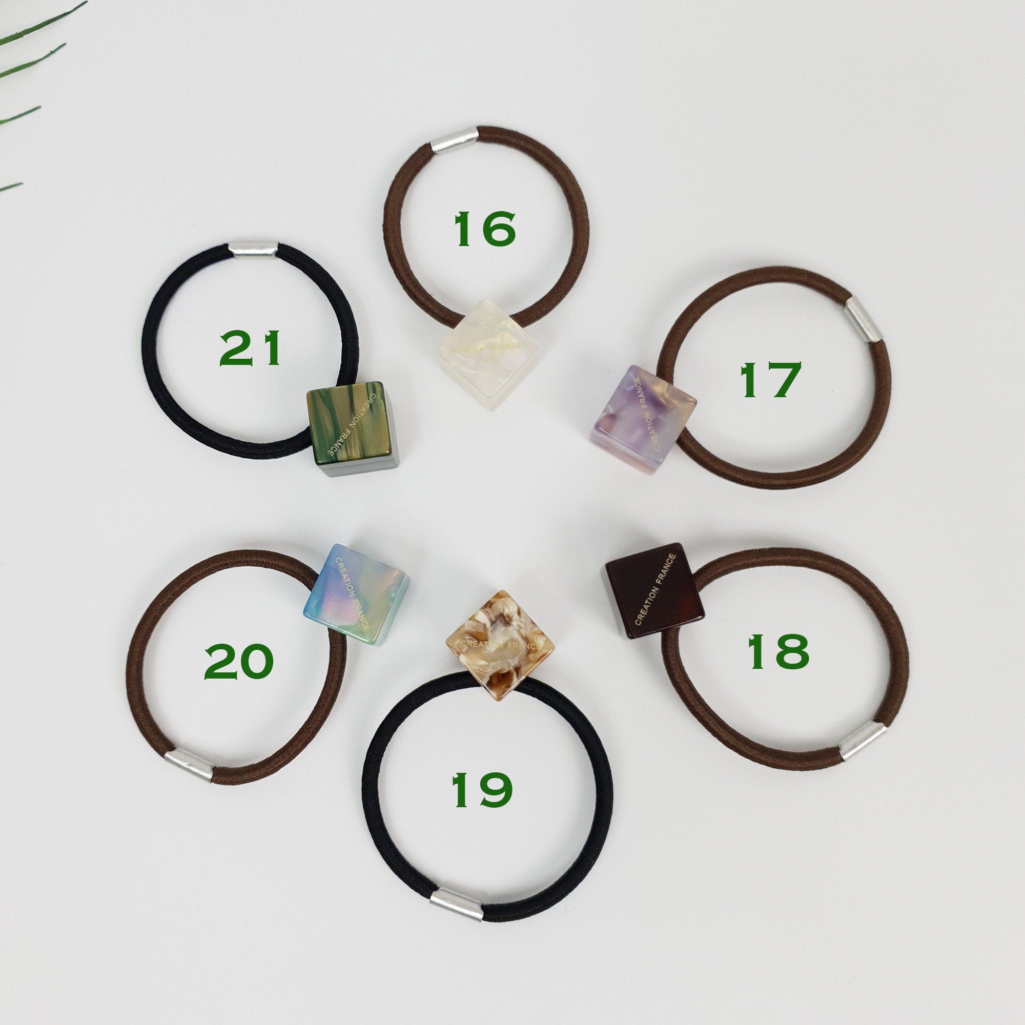 Tortoise Shell Art Cube Square Simple Hair Tie / Cute Ponytail Holder / Hair Accessory for Woman / French Hair Pin / Hair Scrunchy