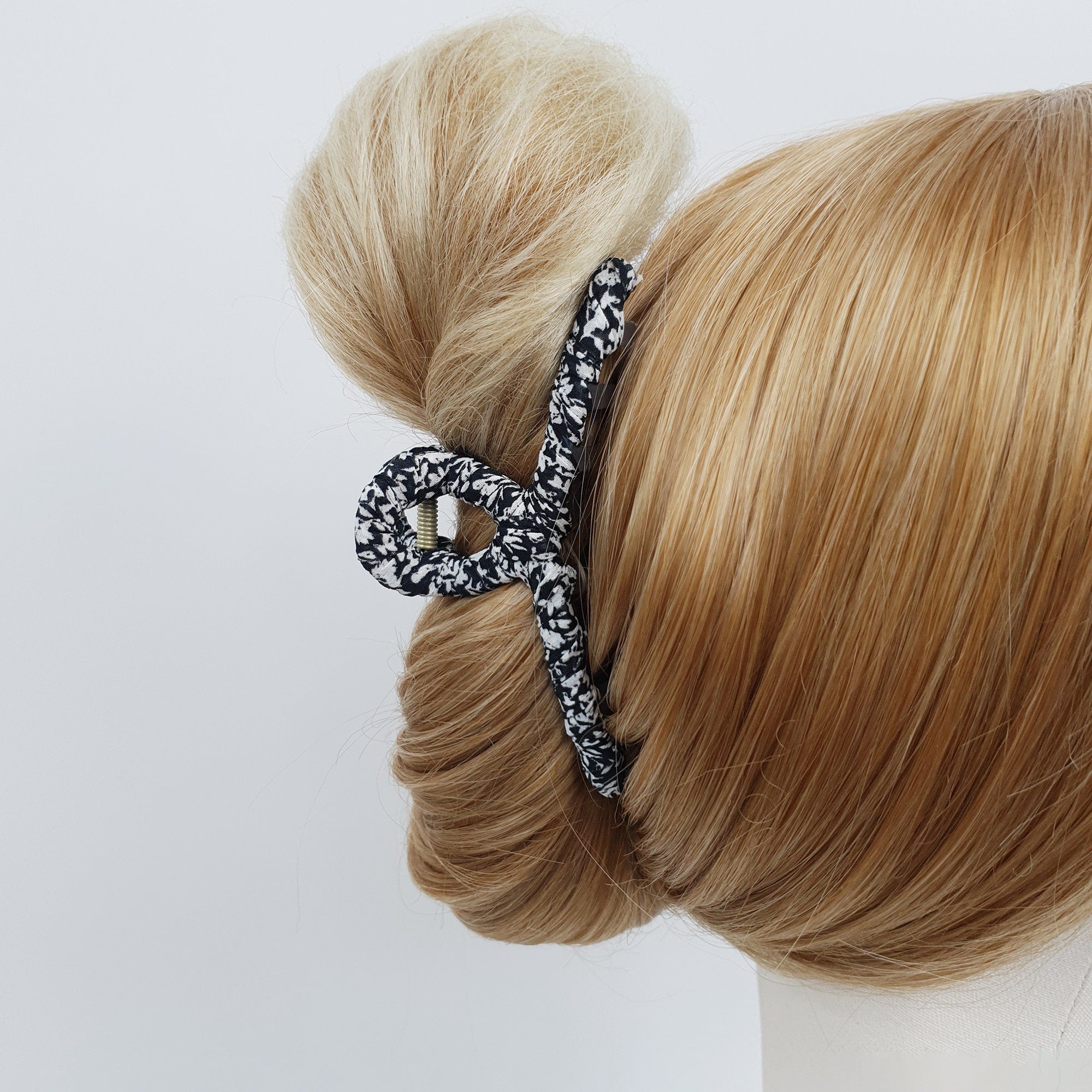 Floral Scarf Twist Hair Clip / Big Size Vintage Hair Claw / Hair Barrette for Woman / Large Hair Clip