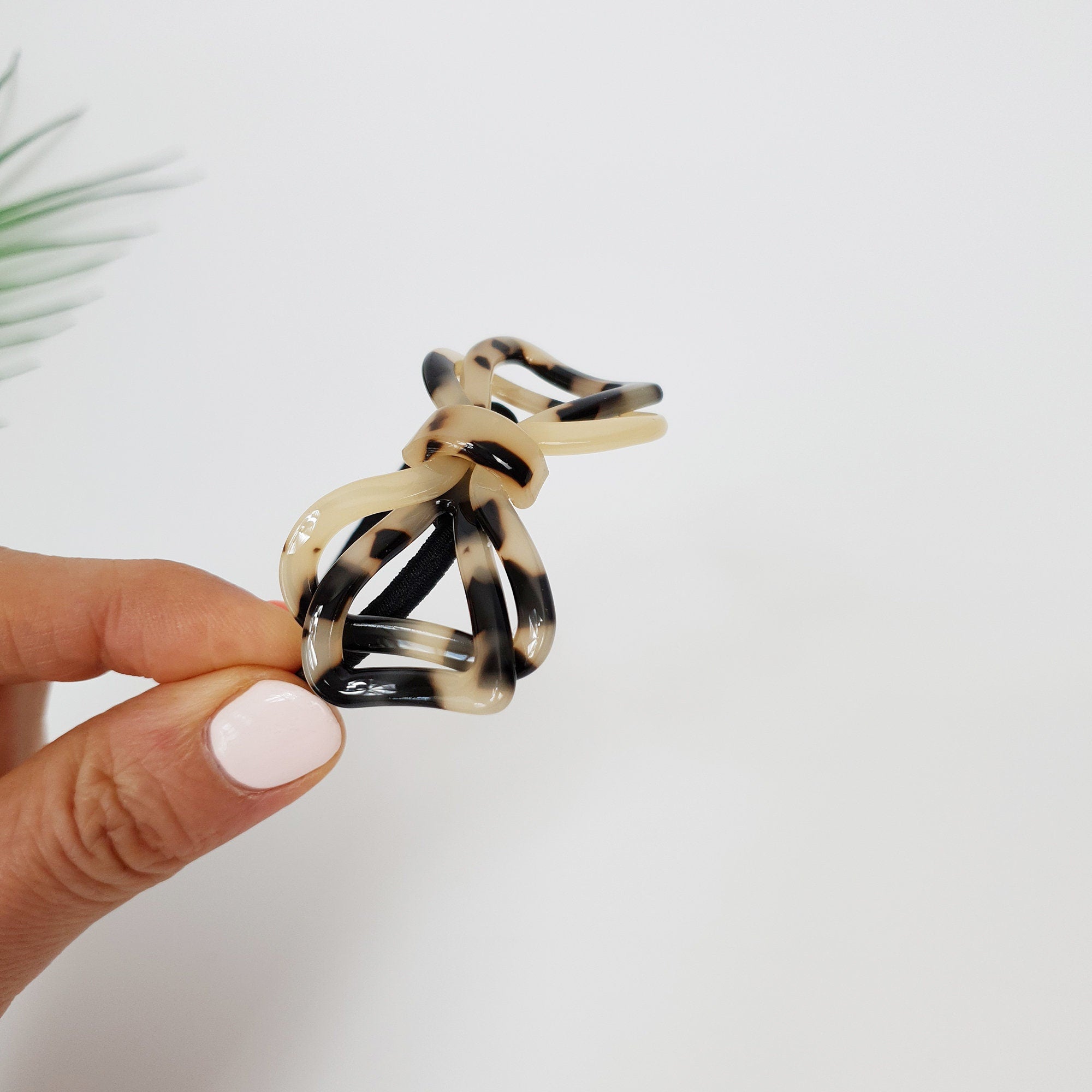 Leopard Double Triangle Ribbon Hair Tie / Tortoise Shell Ponytail Holder / Hair Accessory for Woman / French Hair Pin / Hair Scrunchy