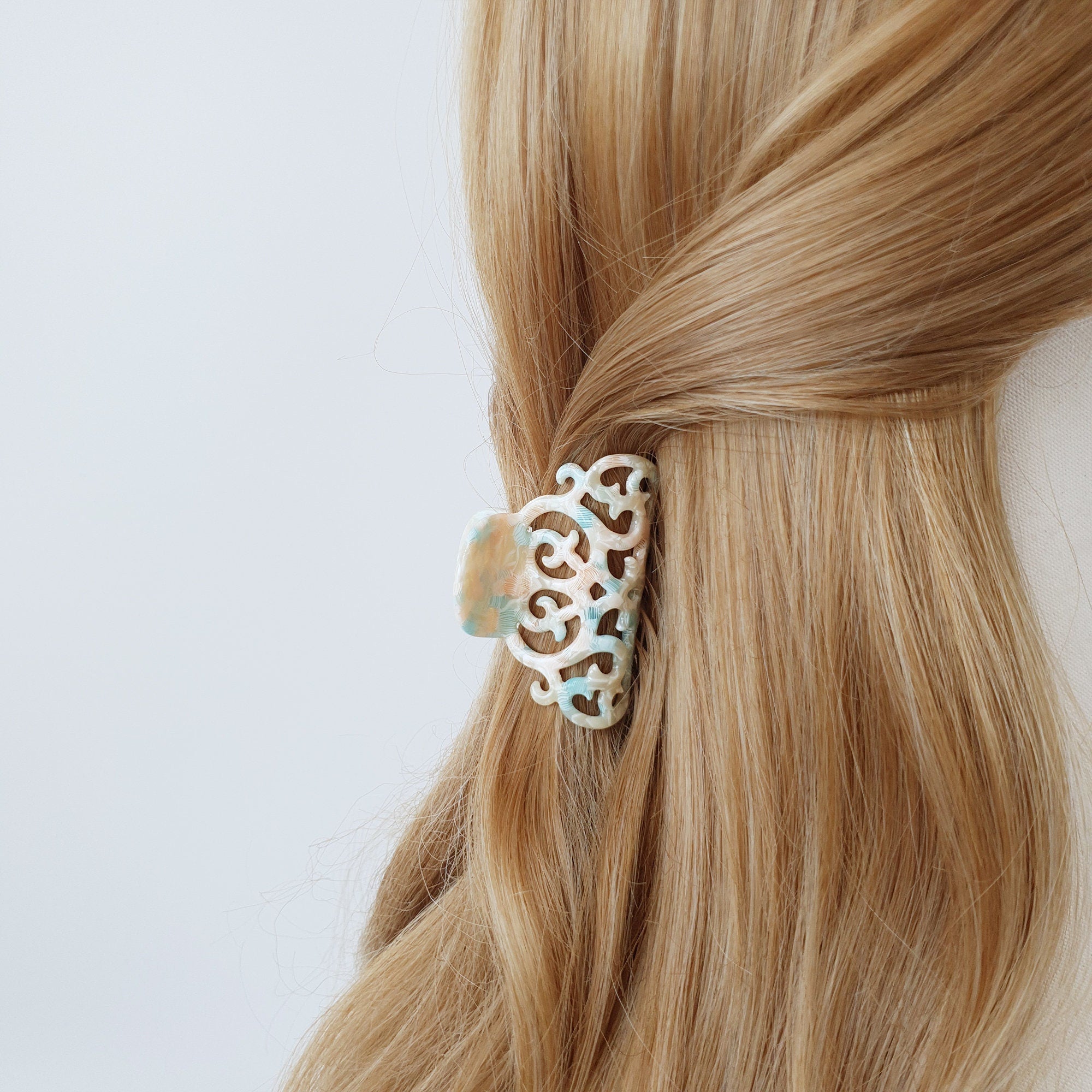 Triangle Fashionable Small Hair Clips / Tortoise Shell Mini French Hair Pin / Hair Barrette for Woman / Pastel Color Hair Claw Clip