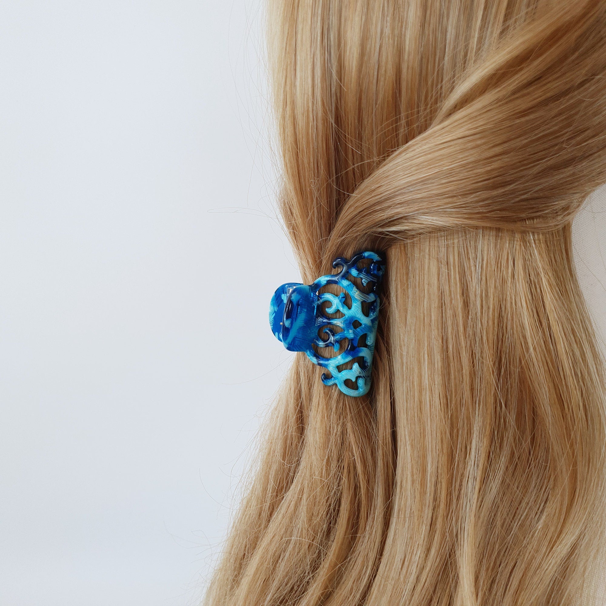 Triangle Fashionable Small Hair Clips / Tortoise Shell Mini French Hair Pin / Hair Barrette for Woman / Pastel Color Hair Claw Clip