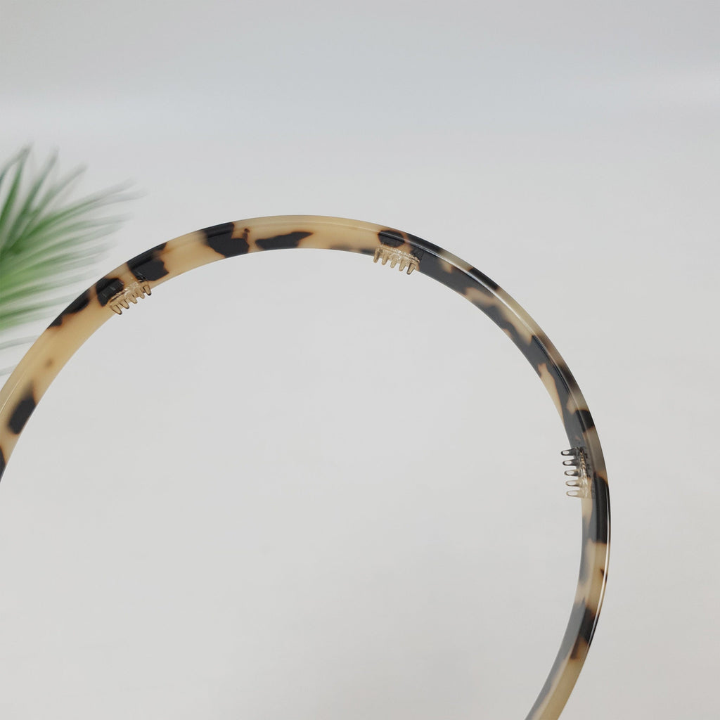 Tortoise Shell Simple Thin Headband / Simple Acrylic Alice Headband / Hair Accessory for Woman