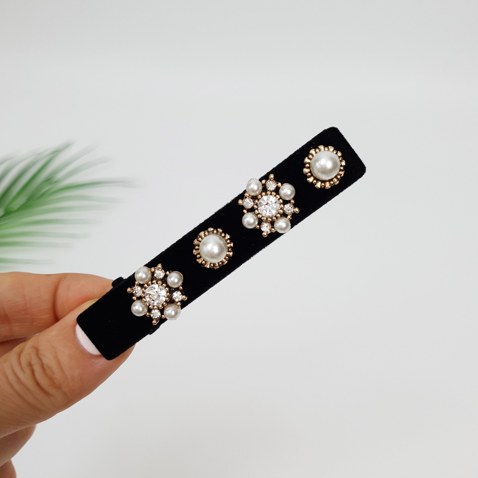 Black Velvet Pearl Hair Claw Clip with Pearl / Luxurious Hair Pin / Alligator Hair Clip for Woman