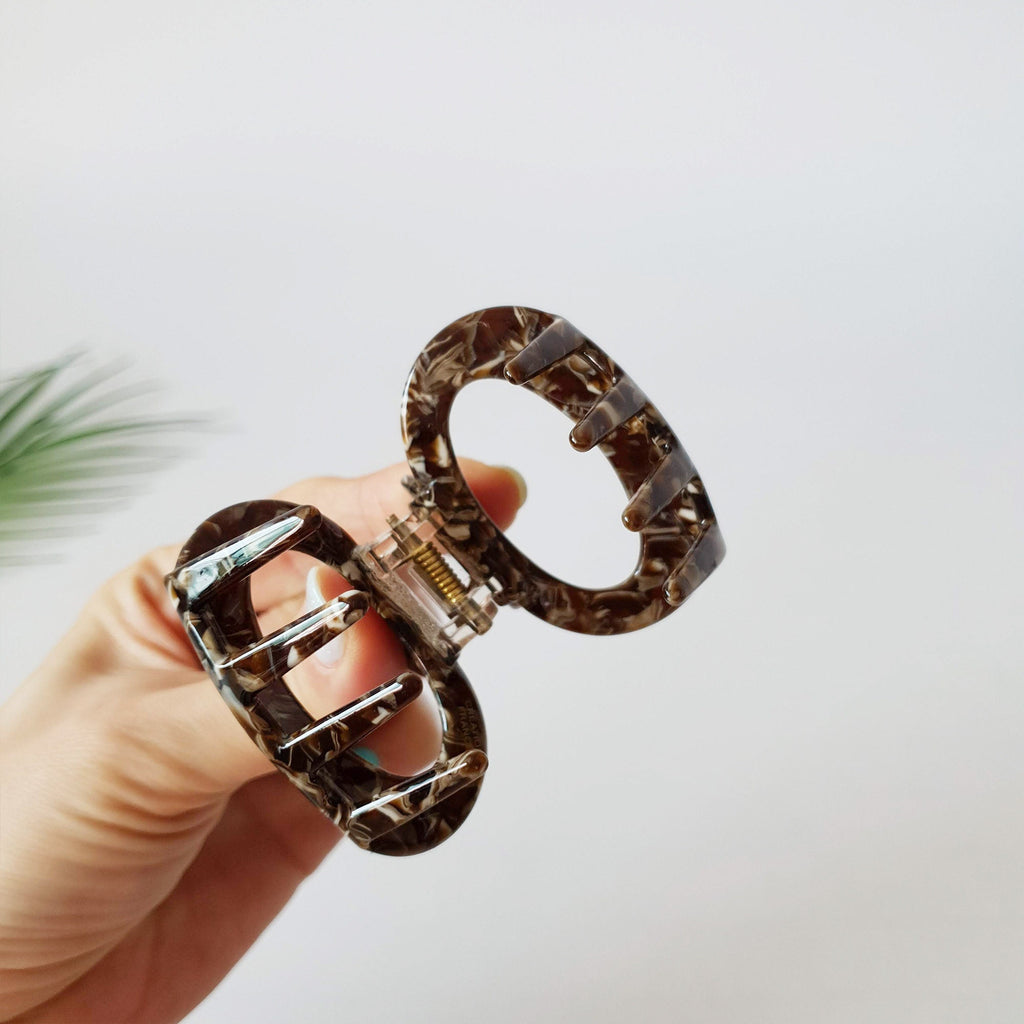 Leopard Round Medium Hair Claw Clip / Tortoise Shell French Hair Pin / Hair Accessory for Woman