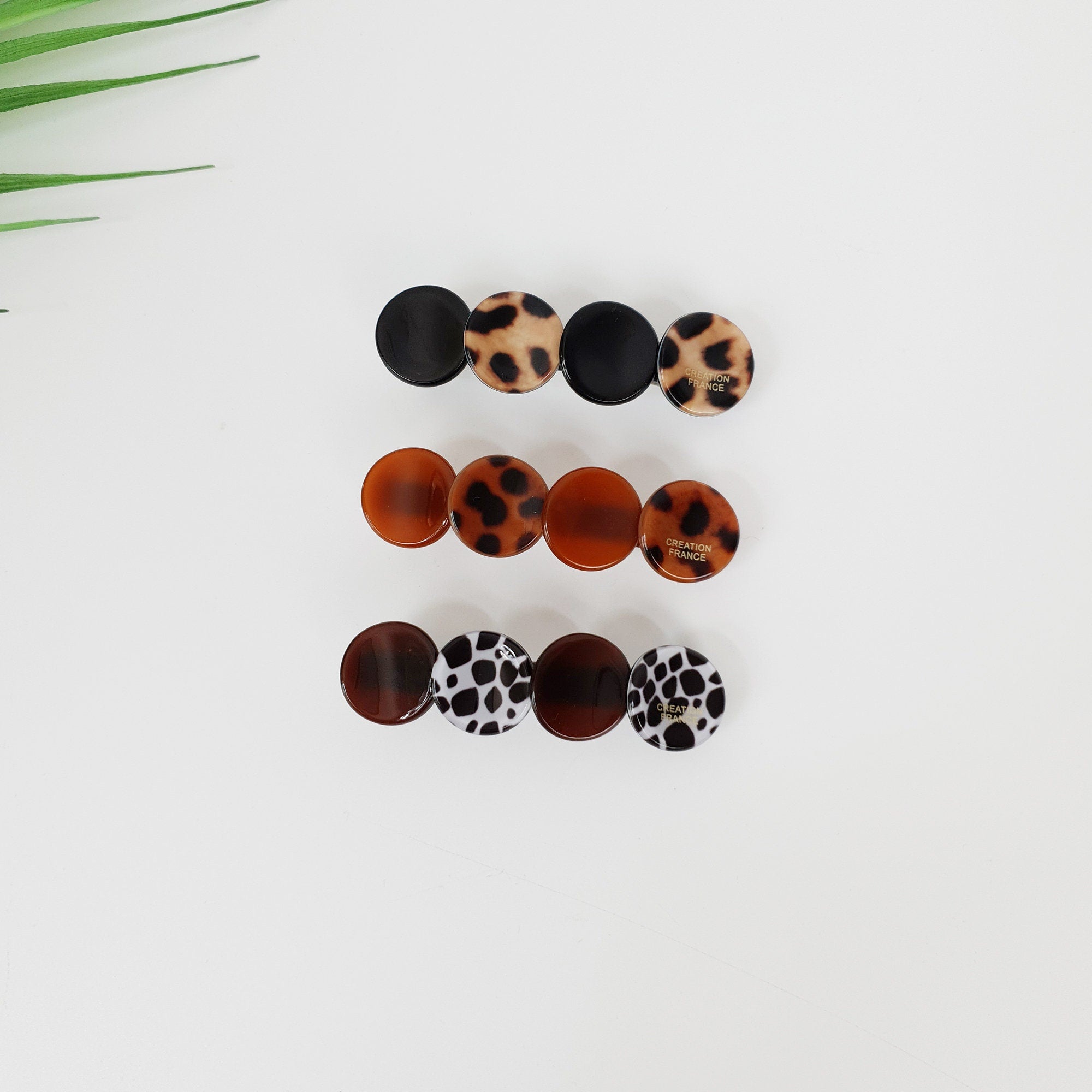Cellulose acetate hair barrette with tortoise shell petal design, small automatic clip for side hair and bangs, 2.6 inch minimalist hair accessory.