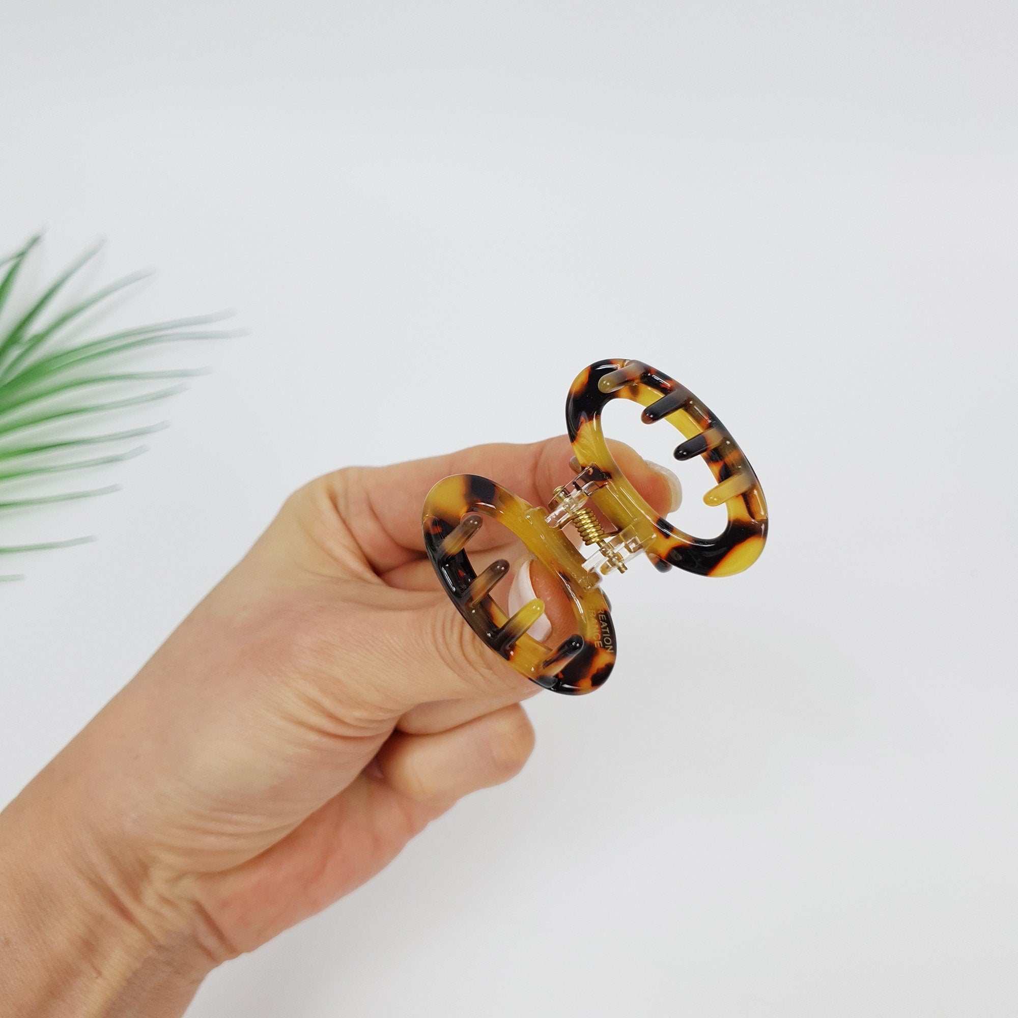 Round Small Hair Clips / Tortoise Shell French Hair Pin / Hair Barrette for Woman / Cellulose Acetate Tiny Clip