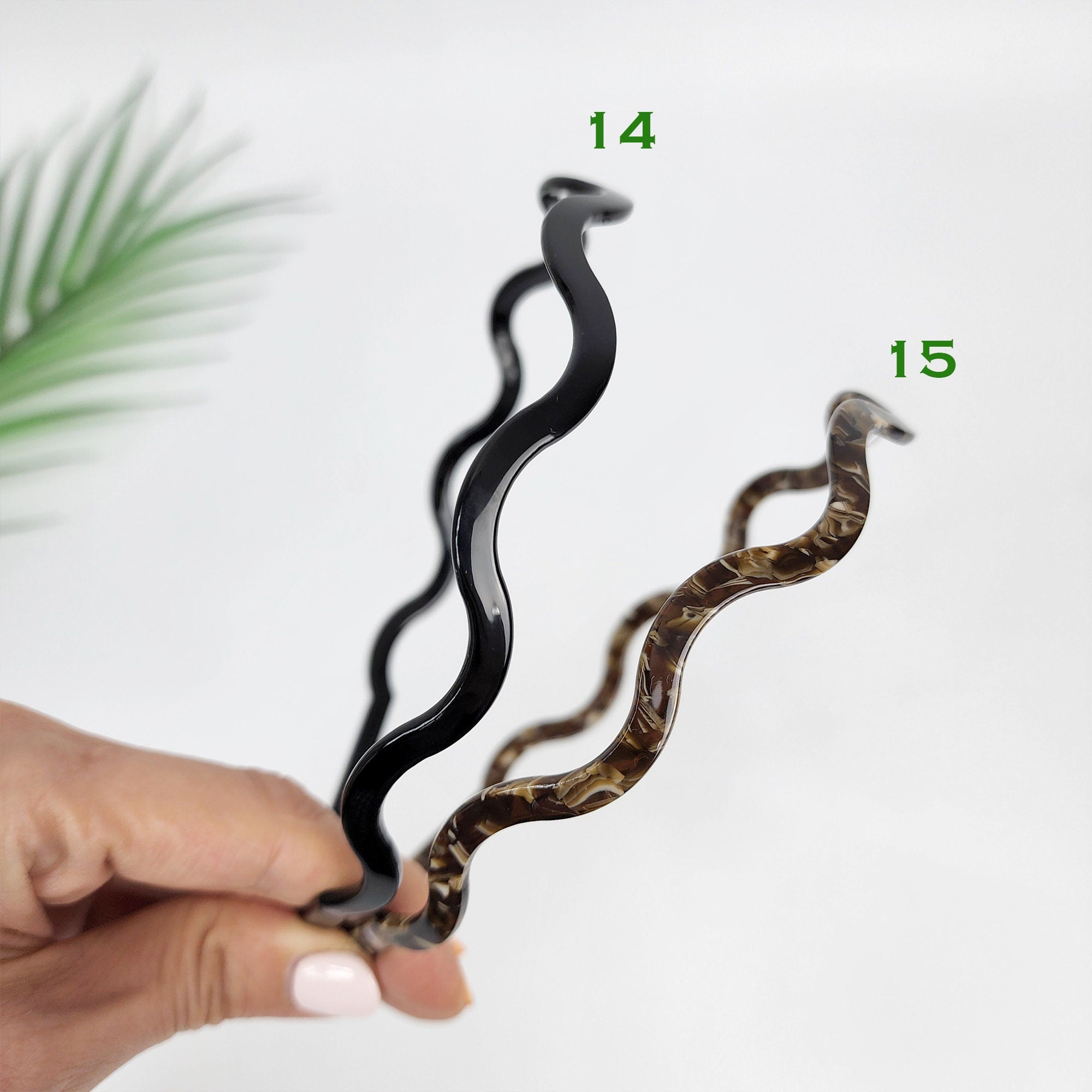 Tortoise Shell Thin Wave Twist Headband / Luxurious French Hair Pin / Hair Accessory for Woman / Alice Headband