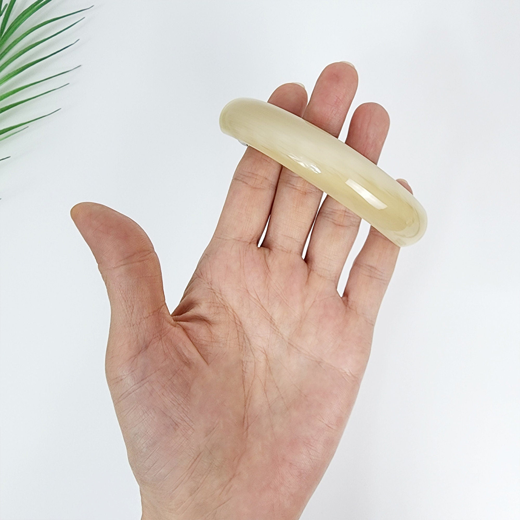 Art Beige Round Cover Hair Barrette (3.8 Inch) / Luxurious French Hair Pin / Hair Accessory for Woman / Automatic Hair Clip