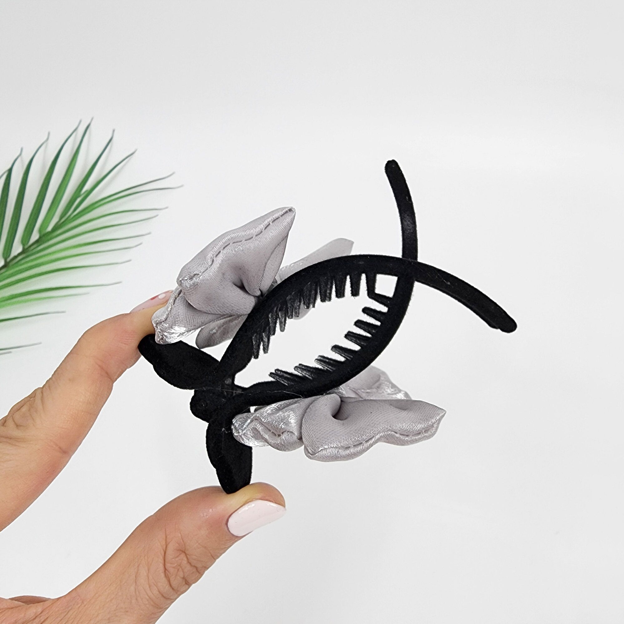 Black Velvet Organza Ribbon Two Leg Low Bun Hair Claw Clip / Medium Size Ponytail Holder / Hair Barrette for Woman