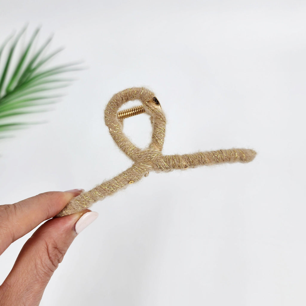 Wool Covered Metal Twist Hair Claw Clip / Medium Size Ponytail Holder / Hair Barrette for Woman / Metal Hair Clip