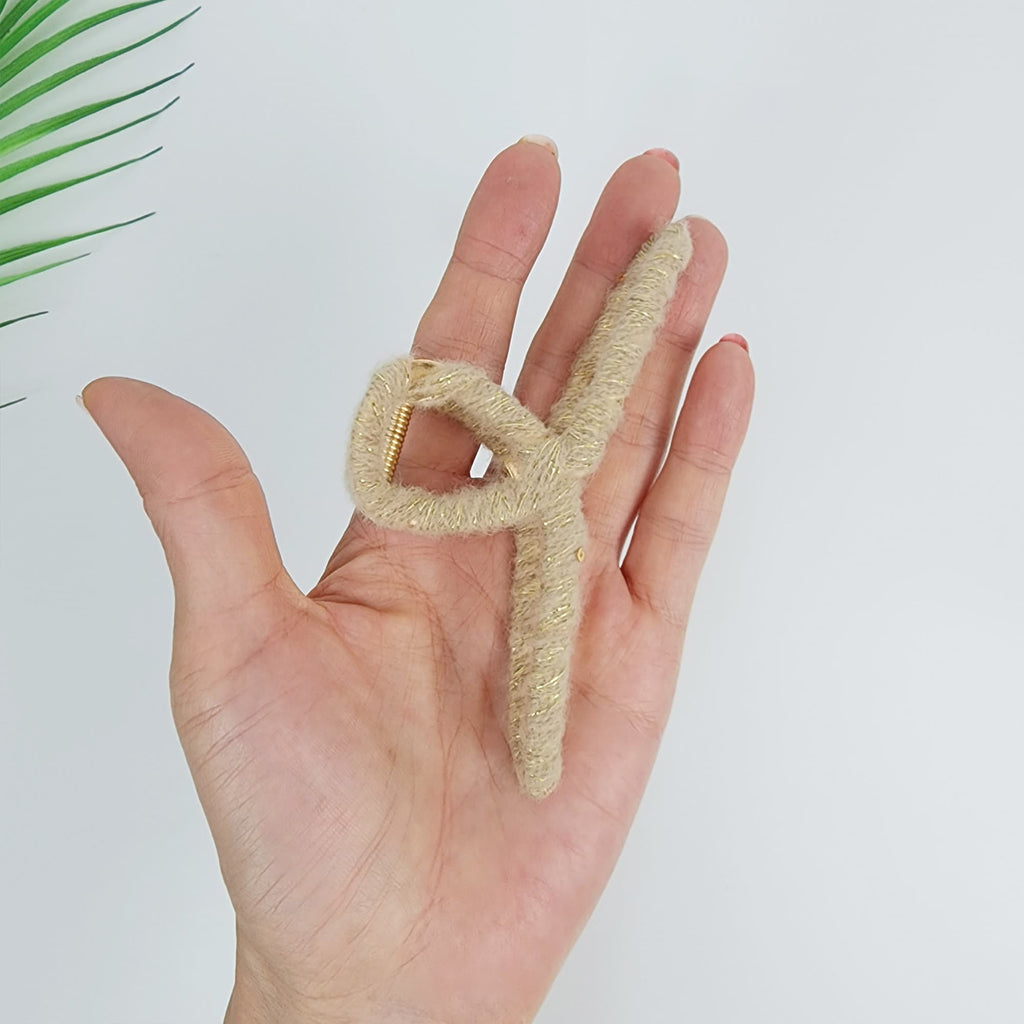 Wool Covered Metal Twist Hair Claw Clip / Medium Size Ponytail Holder / Hair Barrette for Woman / Metal Hair Clip