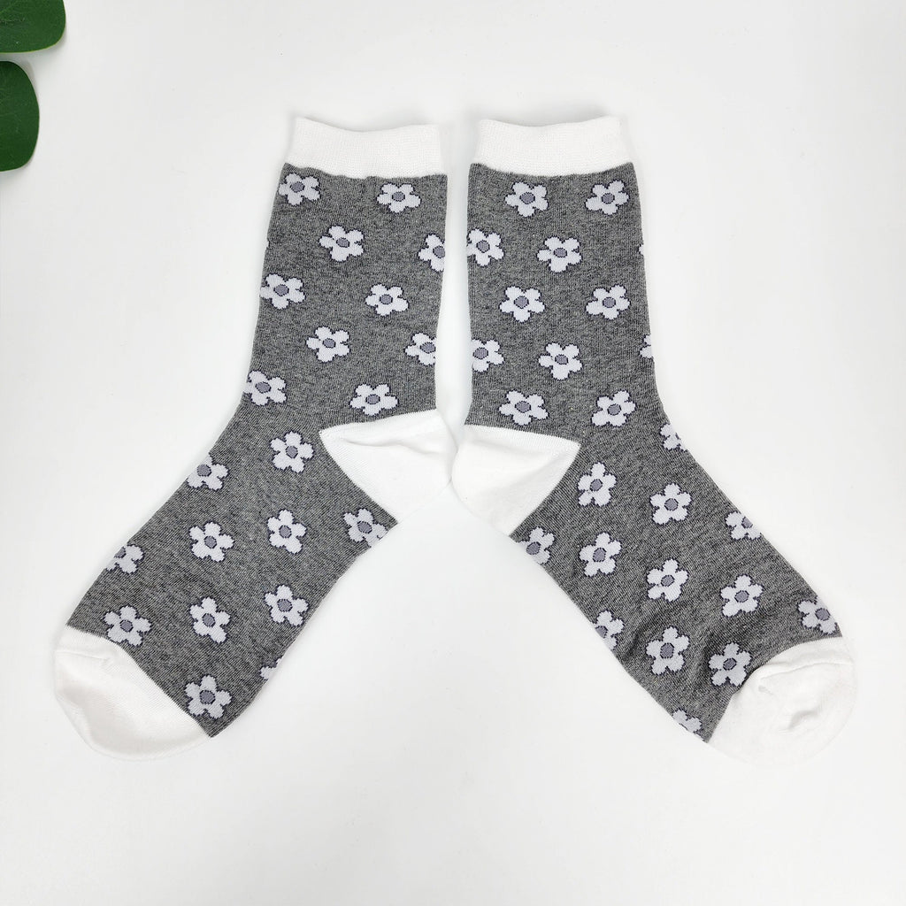 Daisy Floral Socks | Soft Cotton Crew Pattern | Korean Socks | Cute Gift for Her