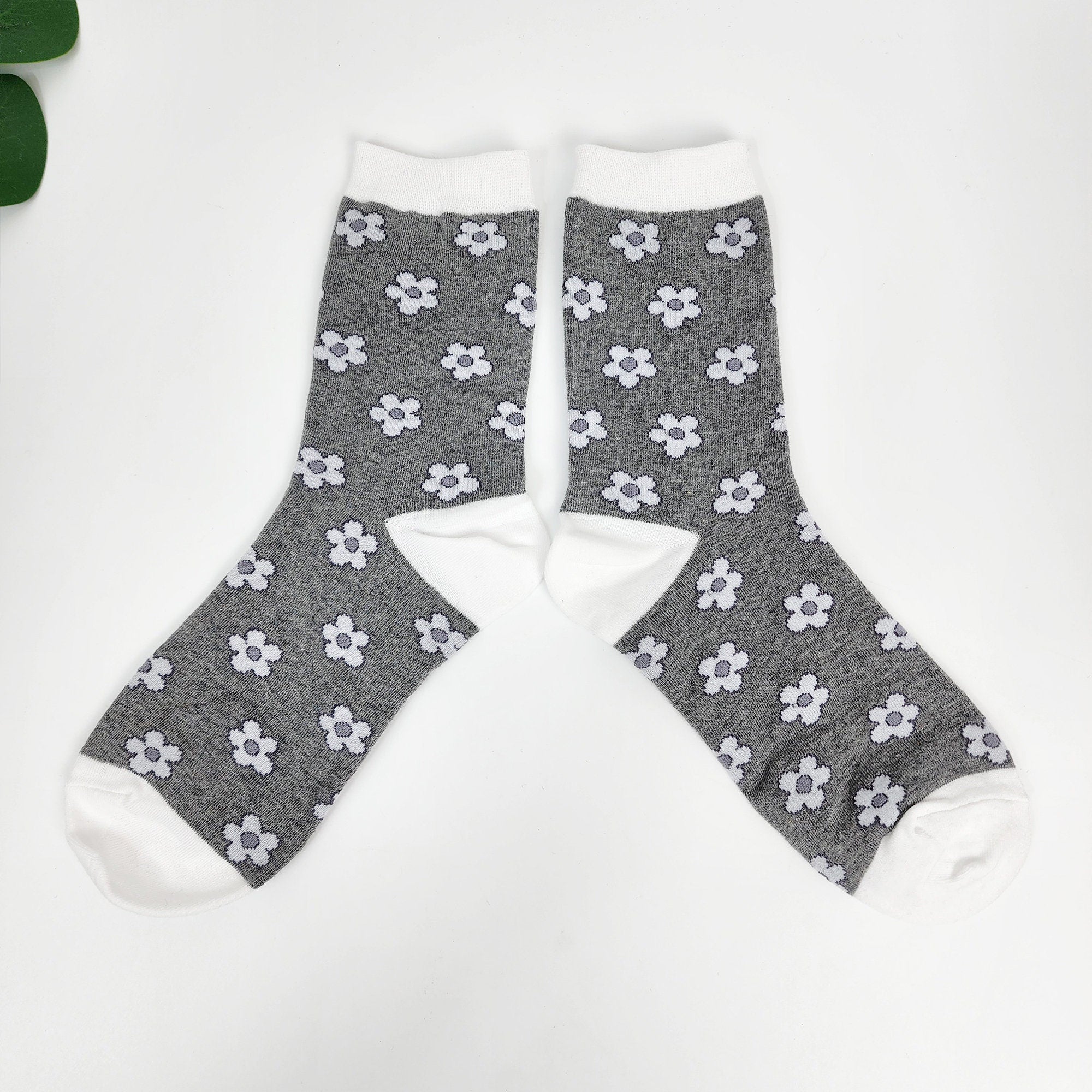 Daisy Floral Socks | Soft Cotton Crew Pattern | Korean Socks | Cute Gift for Her