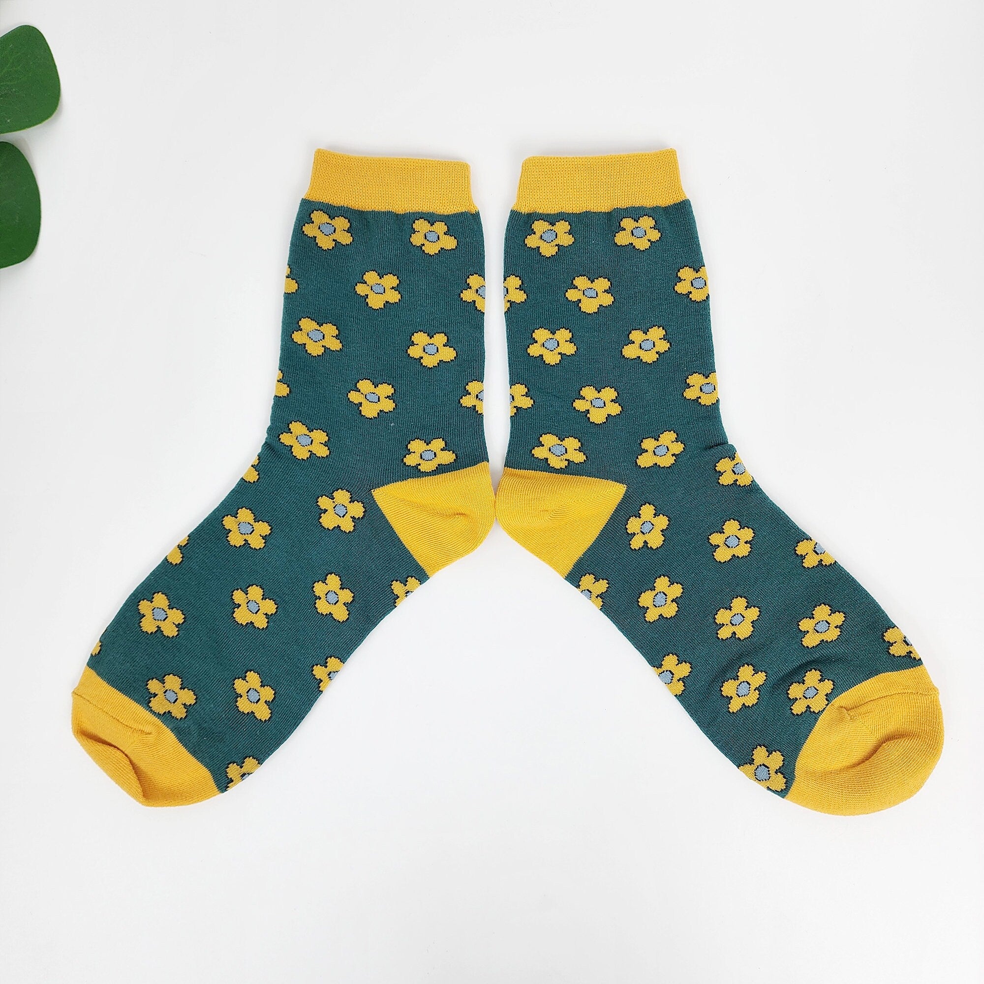 Daisy Floral Socks | Soft Cotton Crew Pattern | Korean Socks | Cute Gift for Her