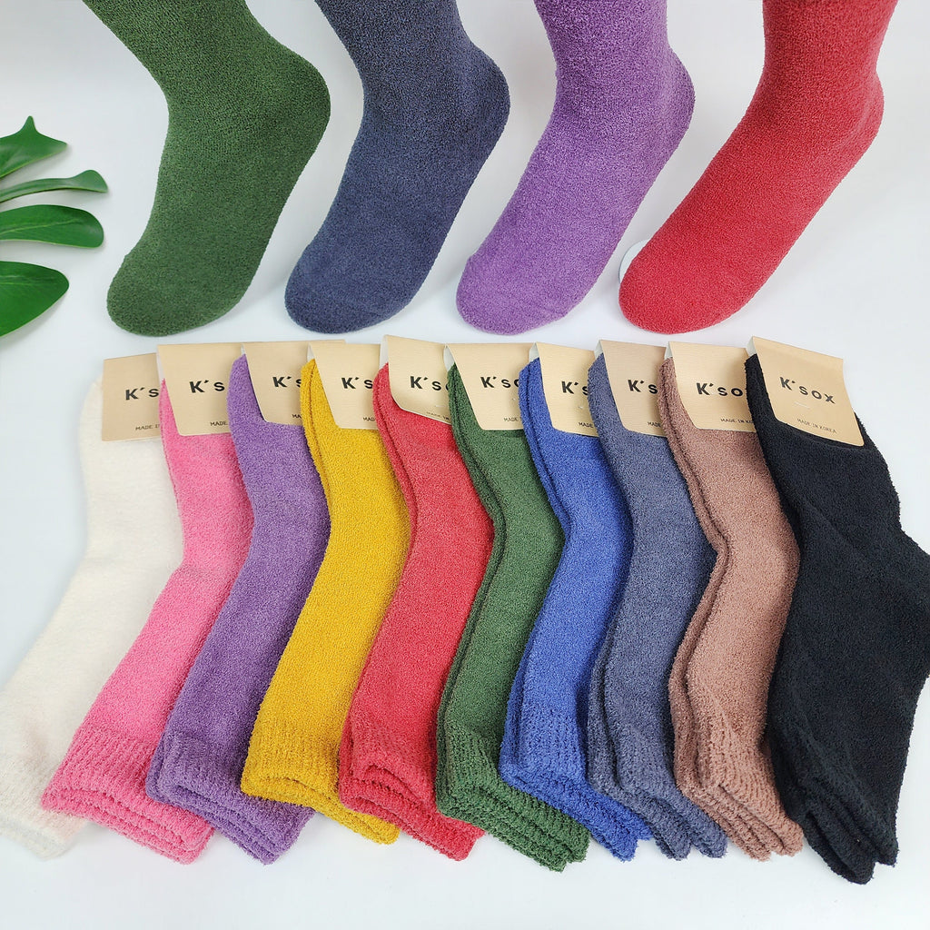 ✨ Warm Microfiber Compressed Sleep Socks

Experience the cloud-like comfort of our Warm Microfiber Sleep Socks, designed to keep your toes toasty without the bulk. These compressed fuzzy socks offer a snug, non-slip fit that stays perfectly in place, making them the ultimate essential for lounging or a peaceful night's sleep. Available in 10 versatile solid colors, they are a thoughtful, cozy gift for anyone prone to cold feet or looking for everyday warmth.