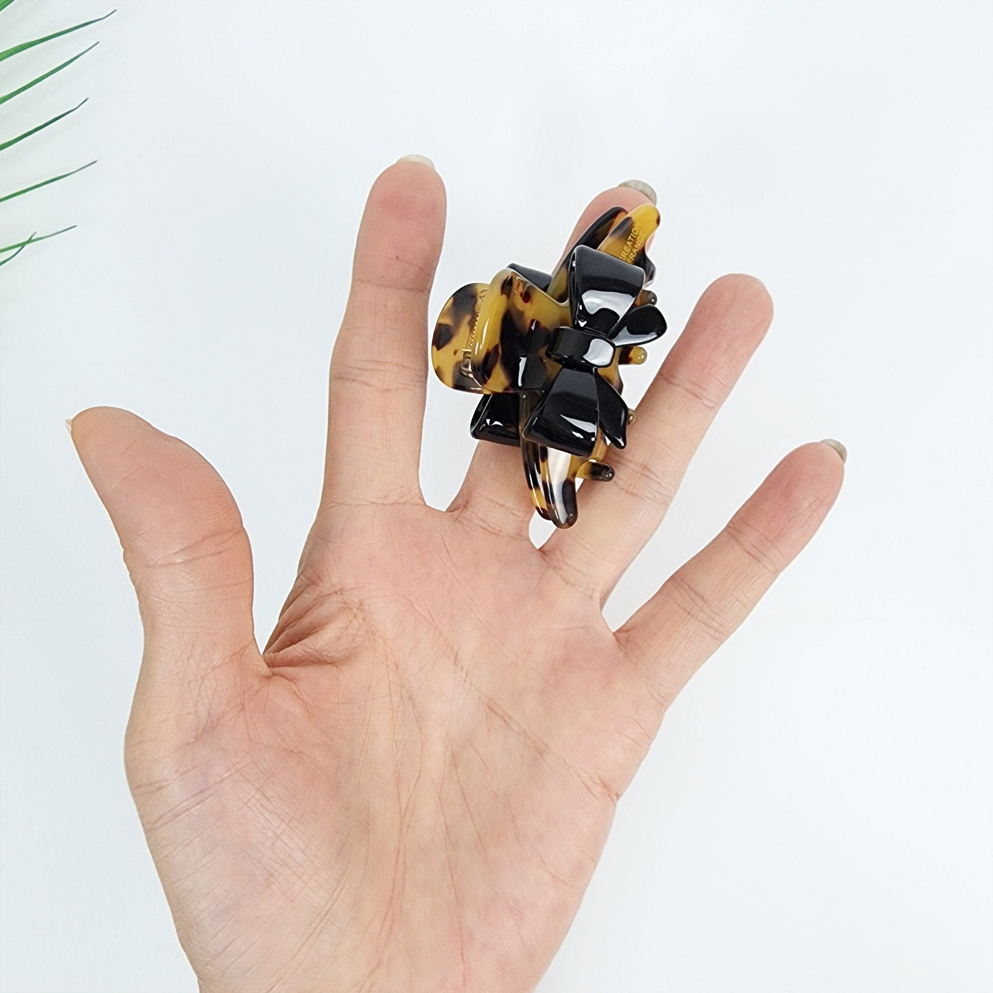 Leopard Black Ribbon Hair Claw Clip (2.4 Inch) / Tortoise Shell Medium Size Ponytail Holder / Hair Barrette for Woman