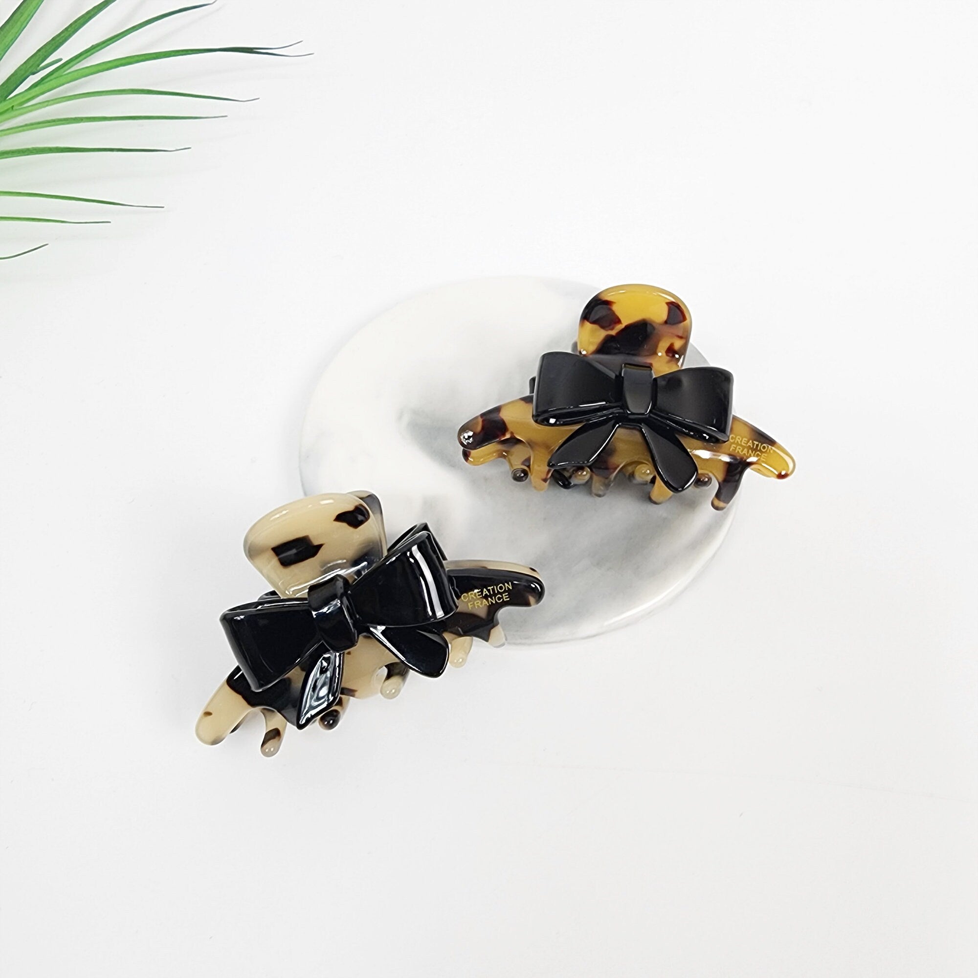 Leopard Black Ribbon Hair Claw Clip (2.4 Inch) / Tortoise Shell Medium Size Ponytail Holder / Hair Barrette for Woman