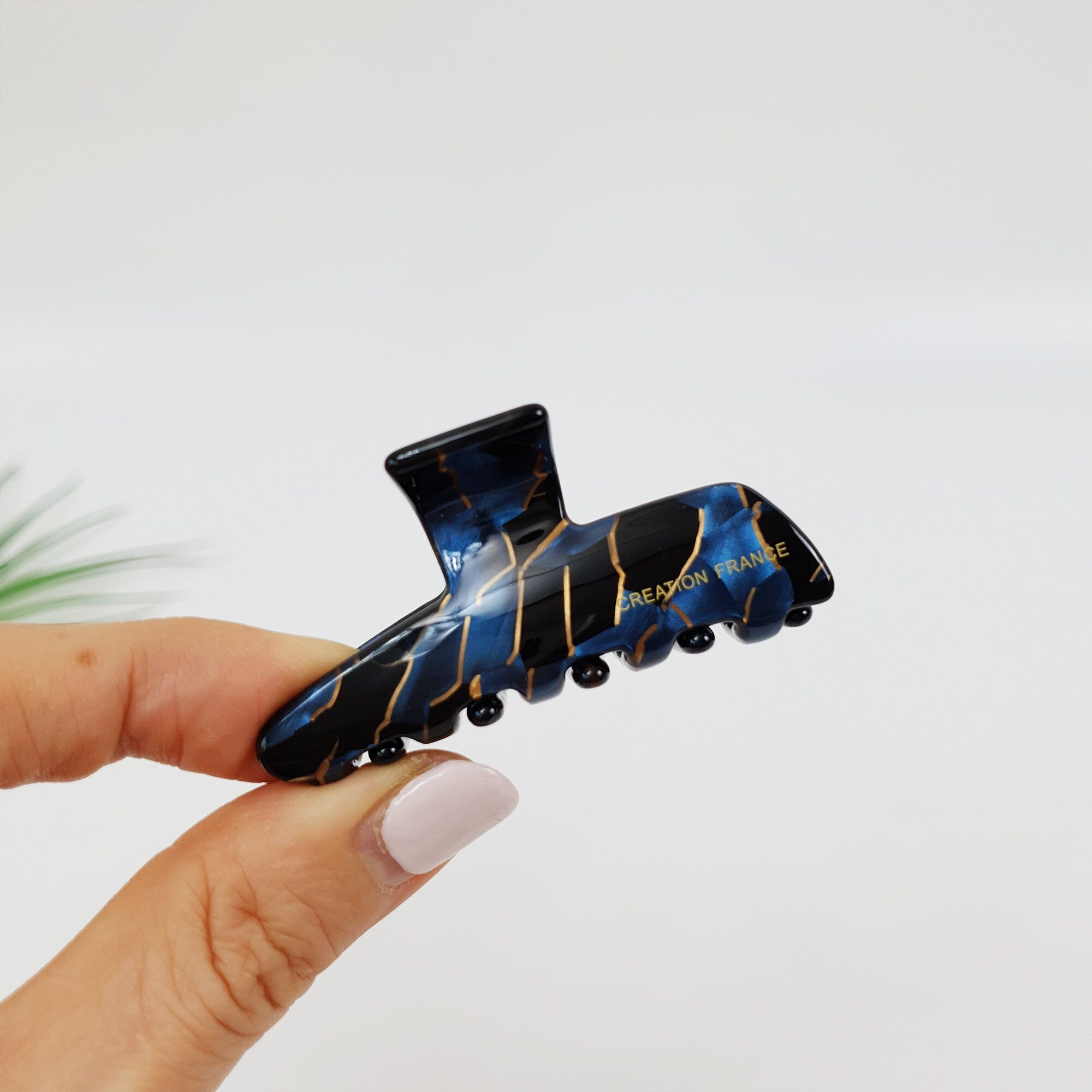 Tortoise Shell Curve Small Hair Clip / Luxurious Cellulose French Hair Pin / Hair Accessory for Woman