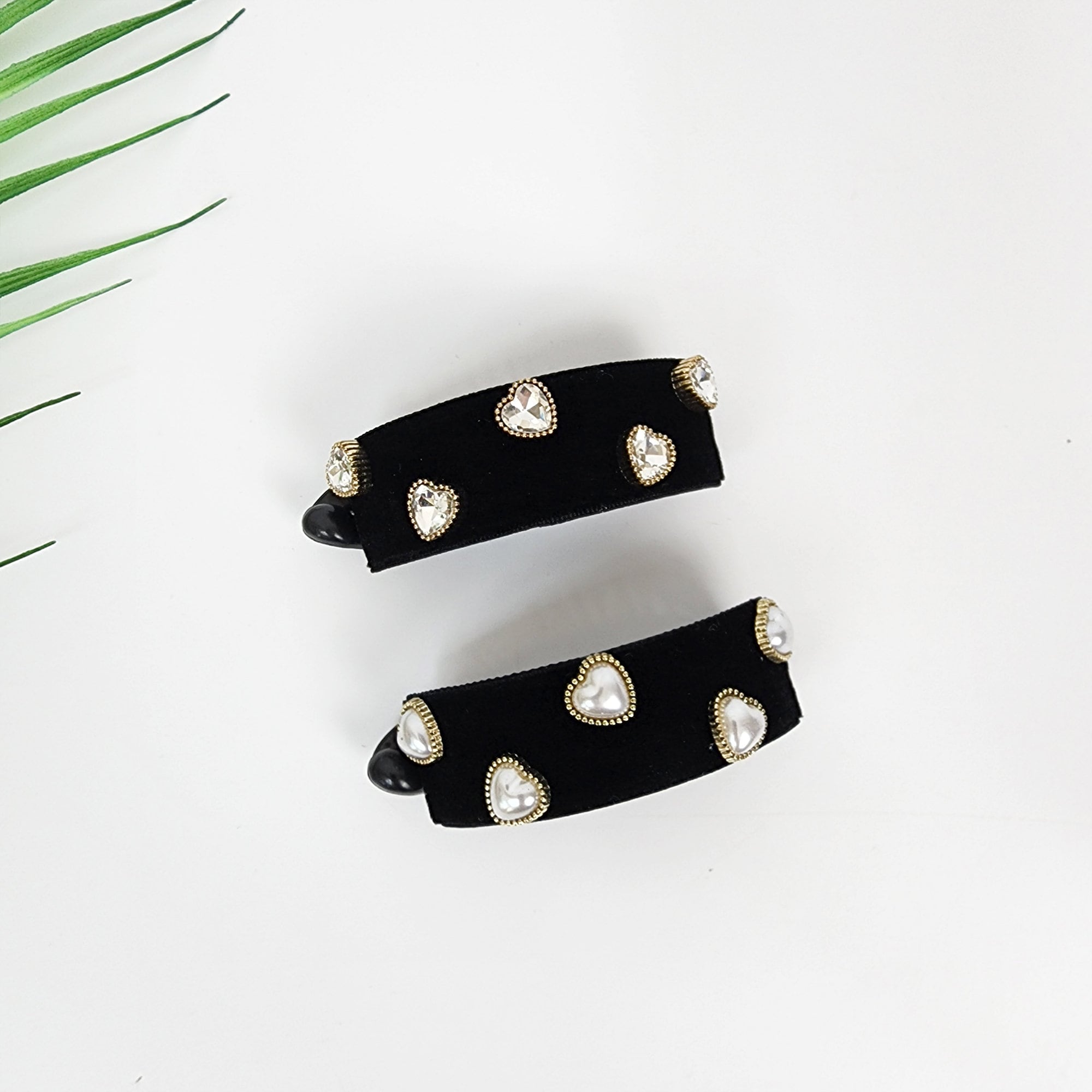 Black Velvet Heart Pearl Cubic Half Moon Banana Claw Clip (3.0 Inch) / Ponytail Holder for Woman / Clincher Comb Hair Accessory