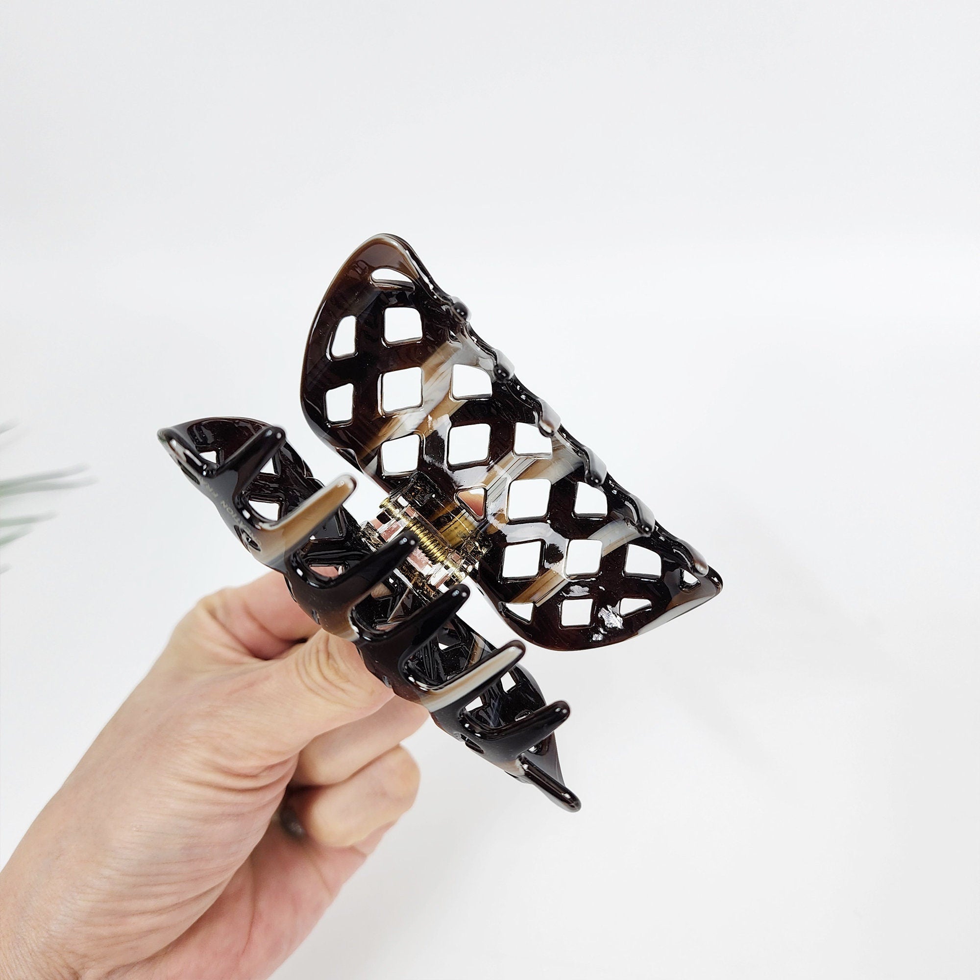 Round Pebble Check Pattern Hair Claw Clip (3.7) / Tortoise Shell Medium Size Ponytail Holder / French Pin / Hair Barrette for Woman