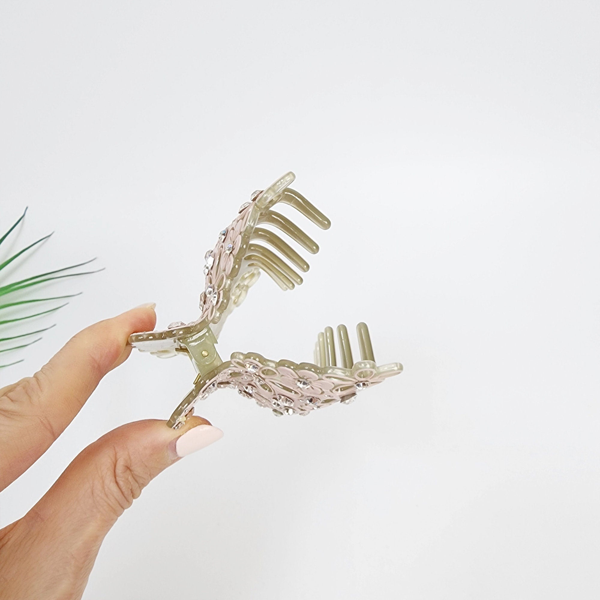 Pastel Color Isabel Large Hair Claw Clip (4.3 Inch) / Luxurious French Hair Pin / Hair Barrette for Woman