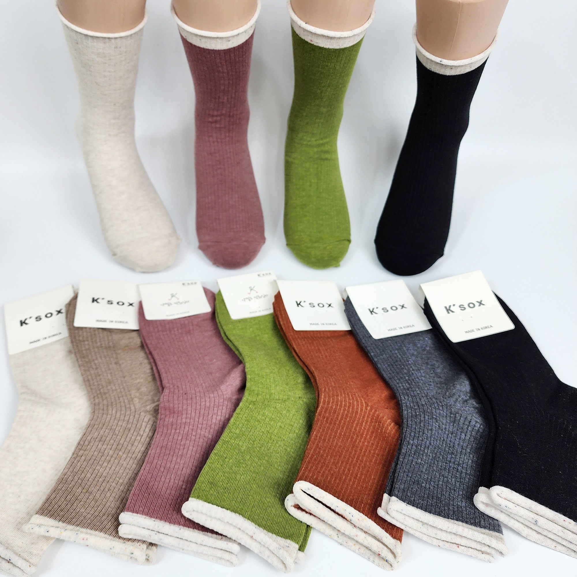 ✨ Non-Binding Roll-Top Cotton Crew Socks
Experience ultimate comfort with these gentle roll-top socks, designed specifically to eliminate ankle pressure. Crafted from soft, high-quality cotton with a fine ribbed texture, they are the perfect solution for pregnant women or anyone with sensitive or swollen feet. Enjoy a secure fit that stays in place without leaving marks, making them an essential for daily relaxation.