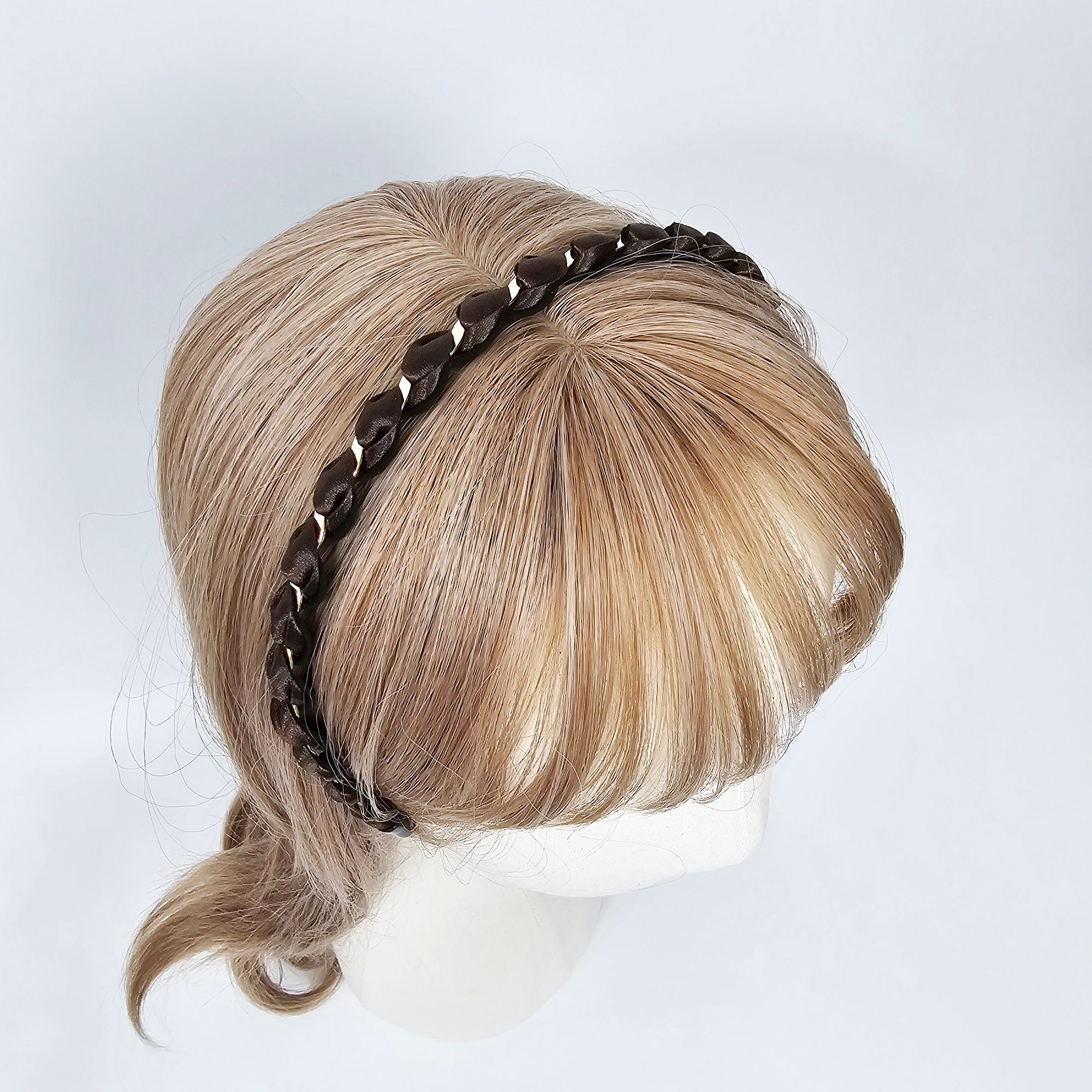 Daily Satin Gold Chain Twisted Thin Hairband (0.5 Inch) / Hair Accessories for Woman