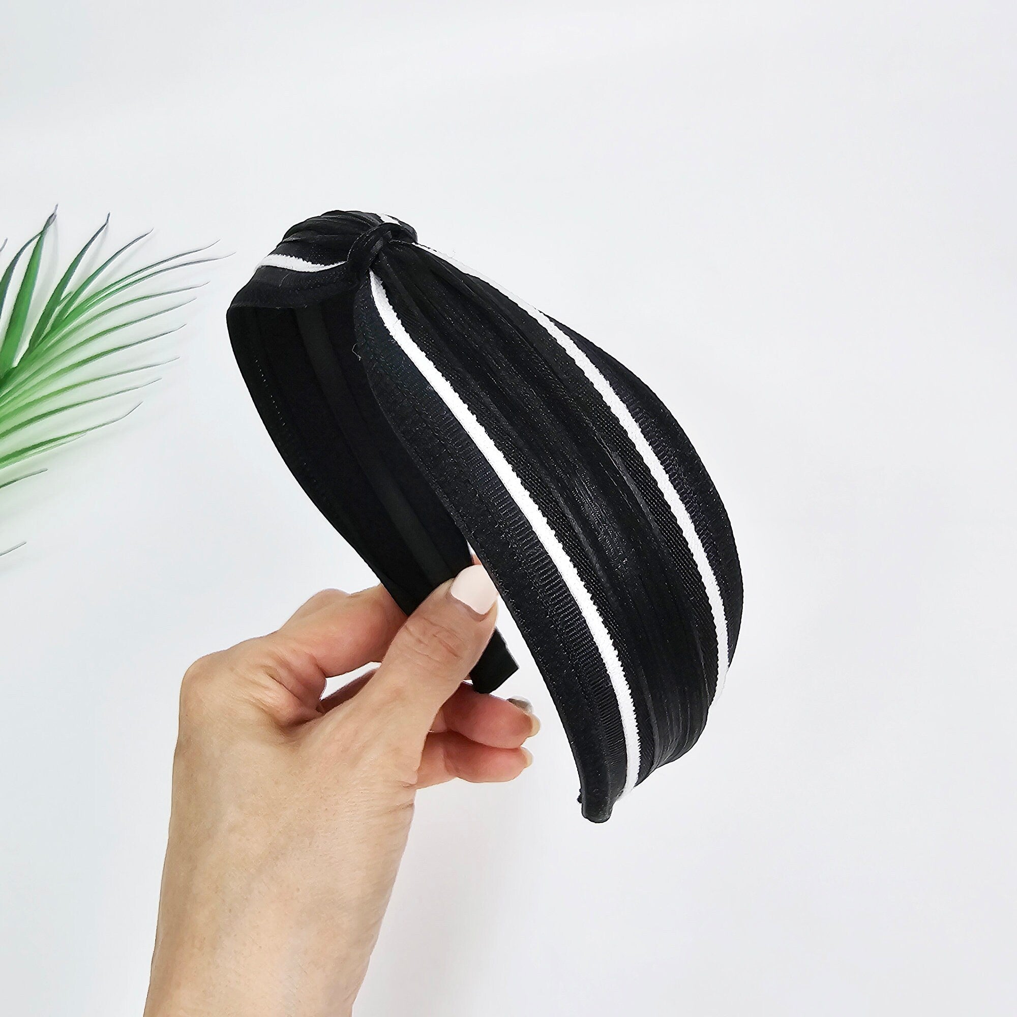 Black Grace Knot Wide Headband (1.6 Inch) / Simple Hair Turban / Hair Bandana for Woman