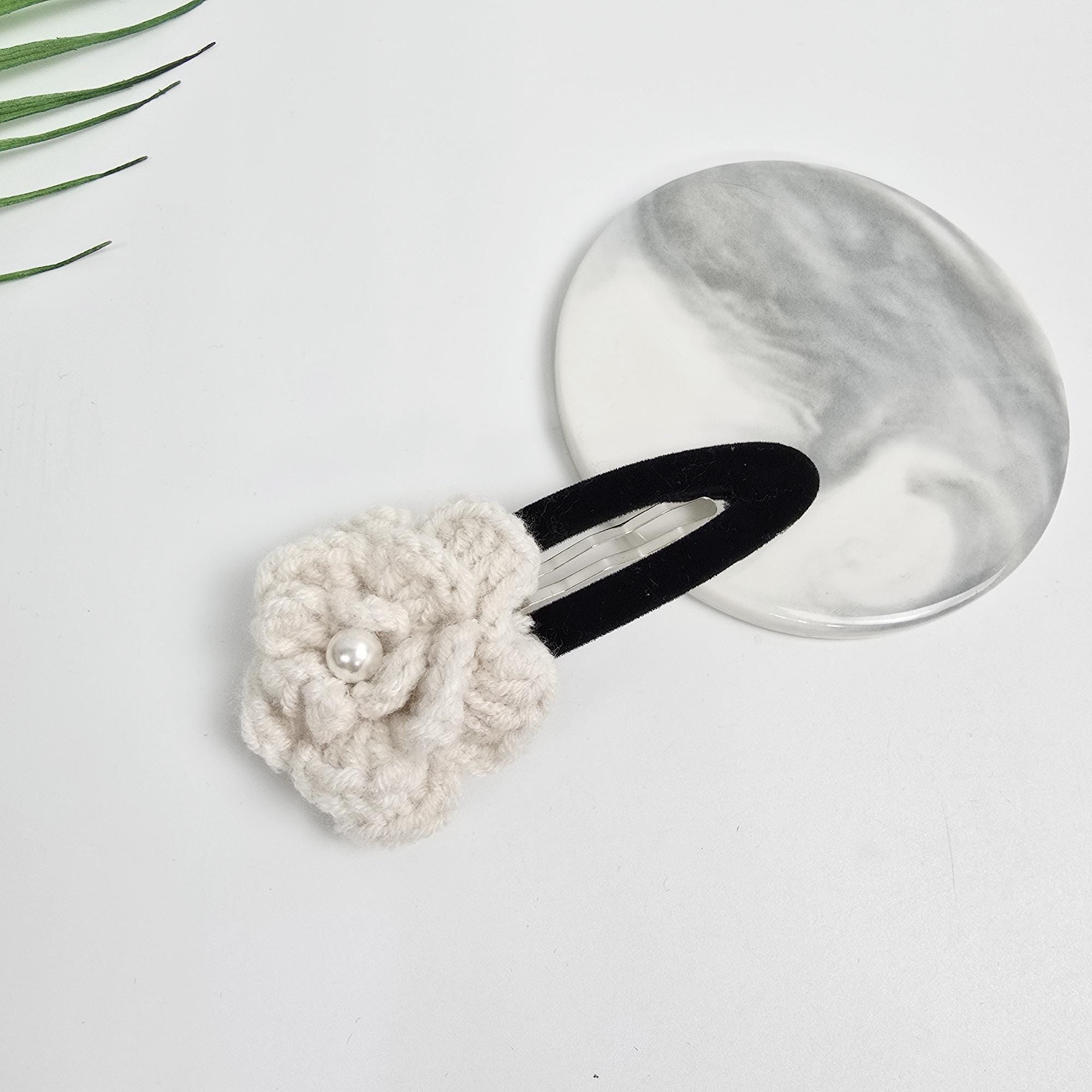Crochet Flower Pearl Accent Round Snap Clip (3.3 Inch) / French Hair Pin / Tic Tac Hair Clip Pin