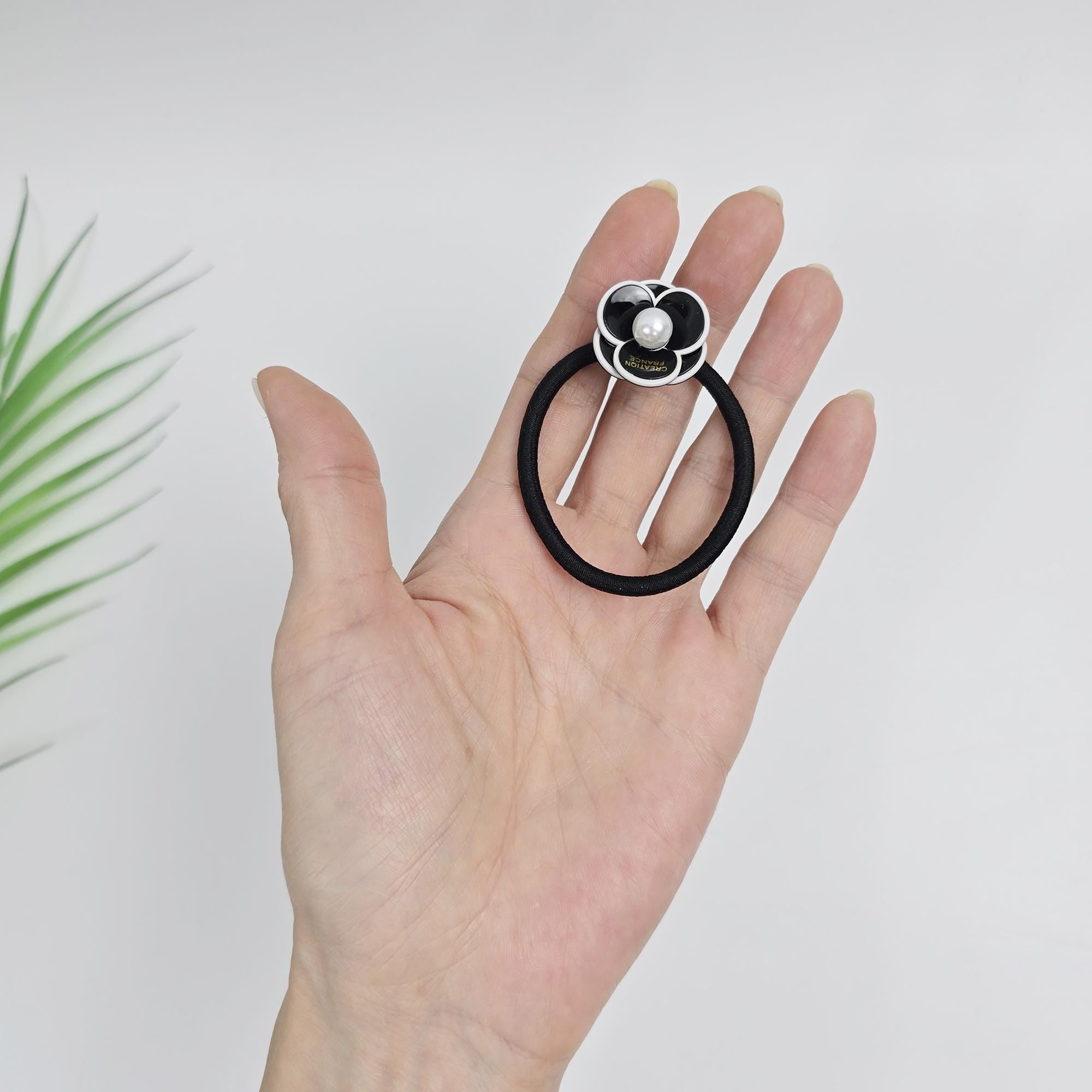 Small Pansy Flower Pearl Accent Ponytail Hair Tie (0.9 Inch) / Small Ponytail Holder / Hair Accessory for Woman