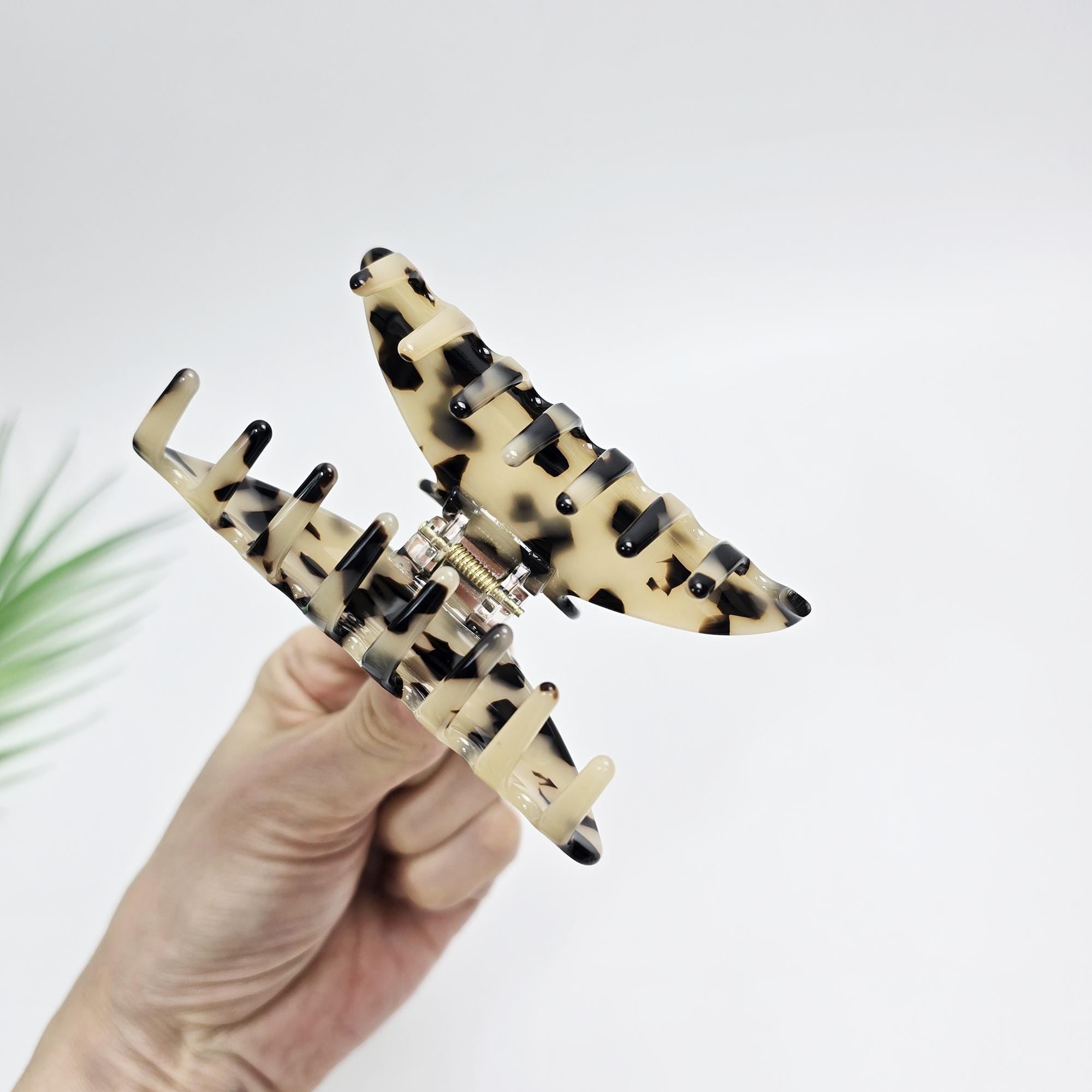 Leopard Print Simple Half-Moon Hair Claw Clip (3.5 Inch) / Elegance Leopard French Hair Pin / Hair Barrette for Woman