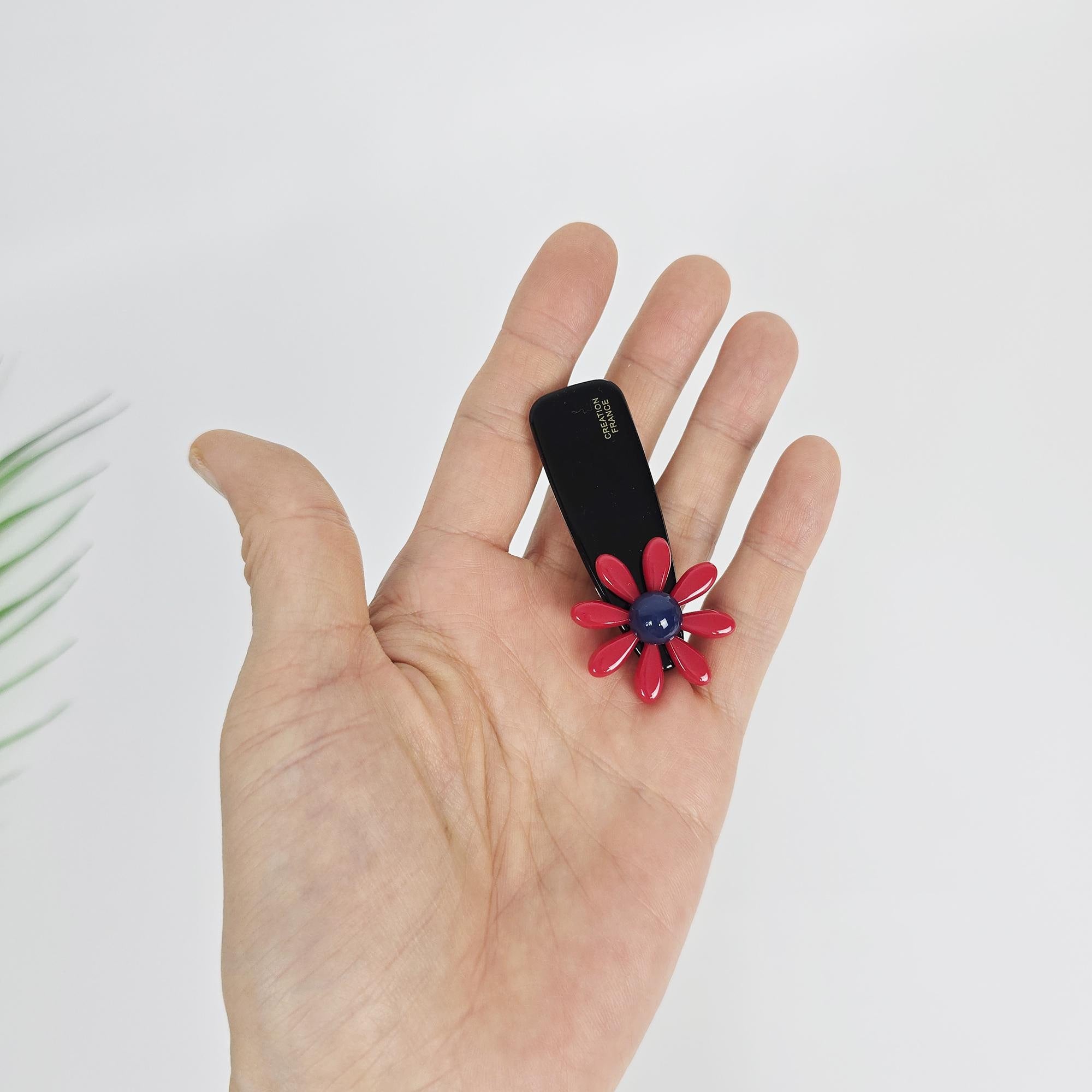 Sunflower Triangle Clip Side Hair Claw Clip (2.3 Inch) / Cute French Pin / Alligator Hair Clip for Woman