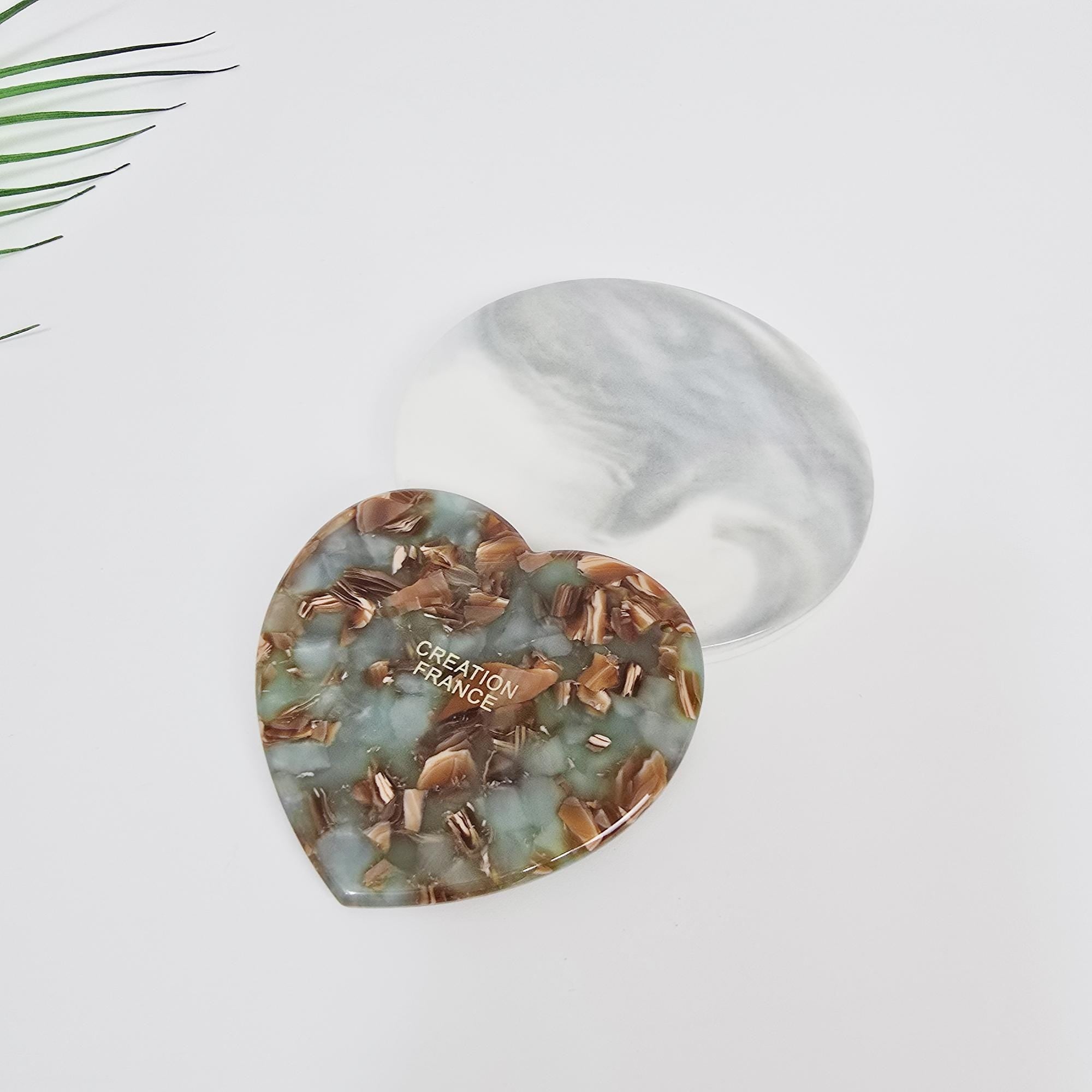 Romantic Heart Mini Portable Hand Mirror Bag Charm Mirroring (3.0 Inch) / Antique Hand Mirror / Hair Accessory for Woman