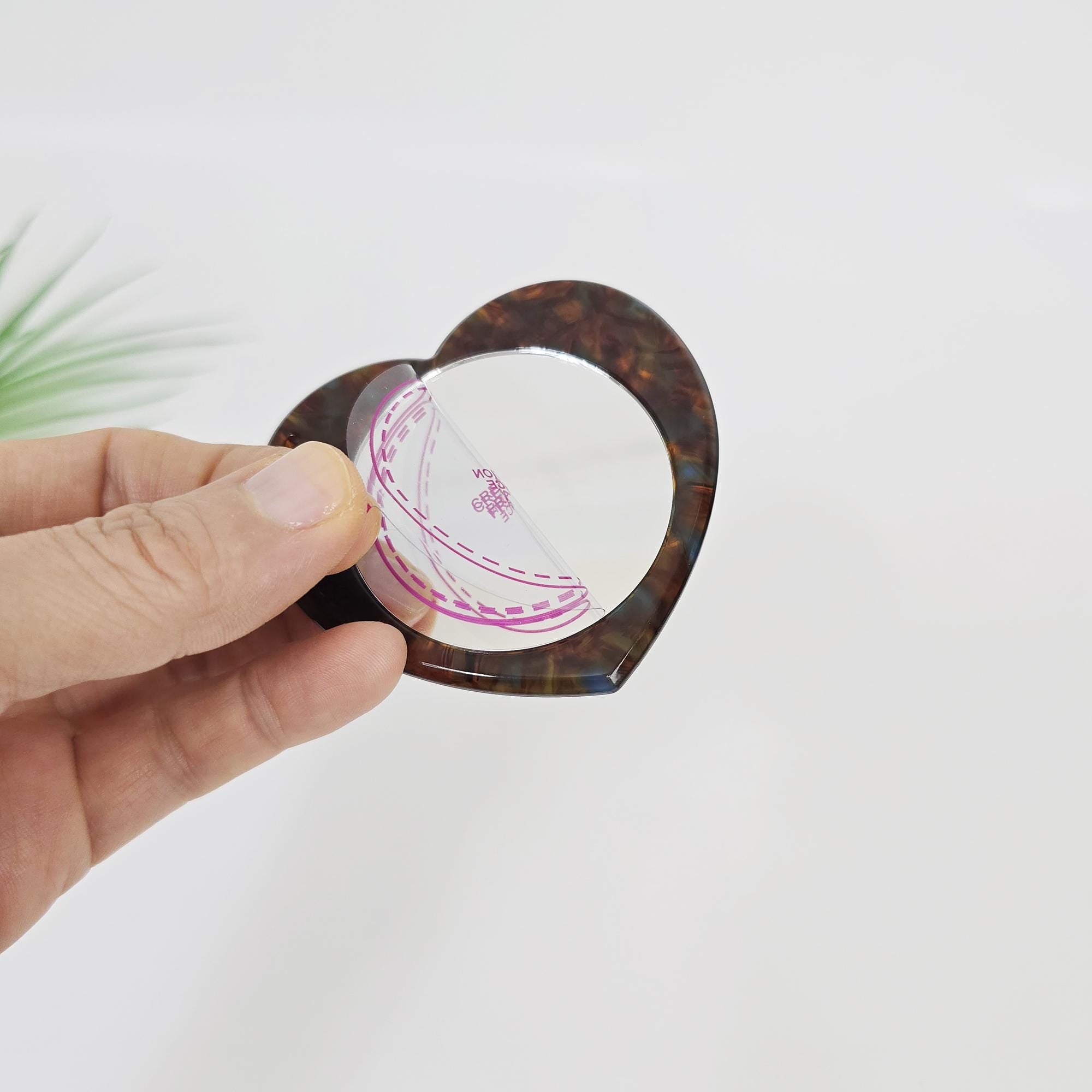 Romantic Heart Mini Portable Hand Mirror Bag Charm Mirroring (3.0 Inch) / Antique Hand Mirror / Hair Accessory for Woman