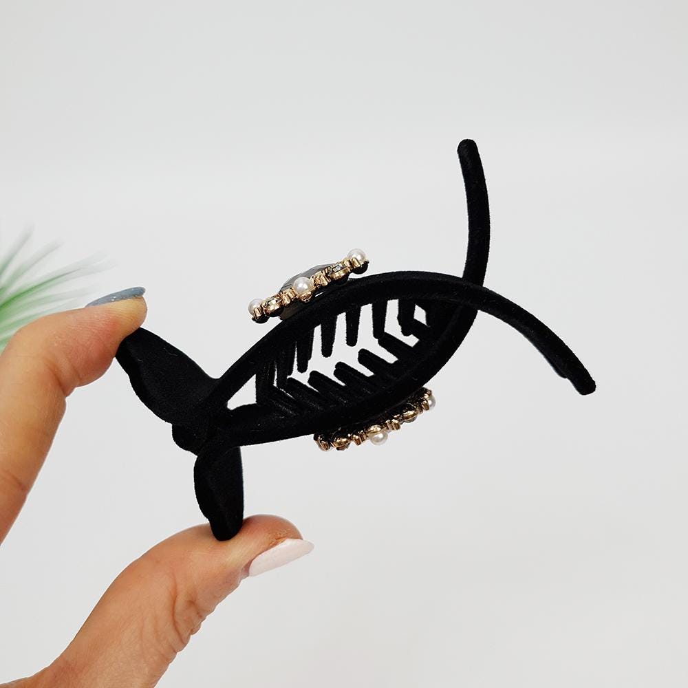 Black Velvet Hair Clip with Pearl Cubic / Simple Round Ponytail Holder / Hair Barrette for Woman / Pearl Hair Claw Clip