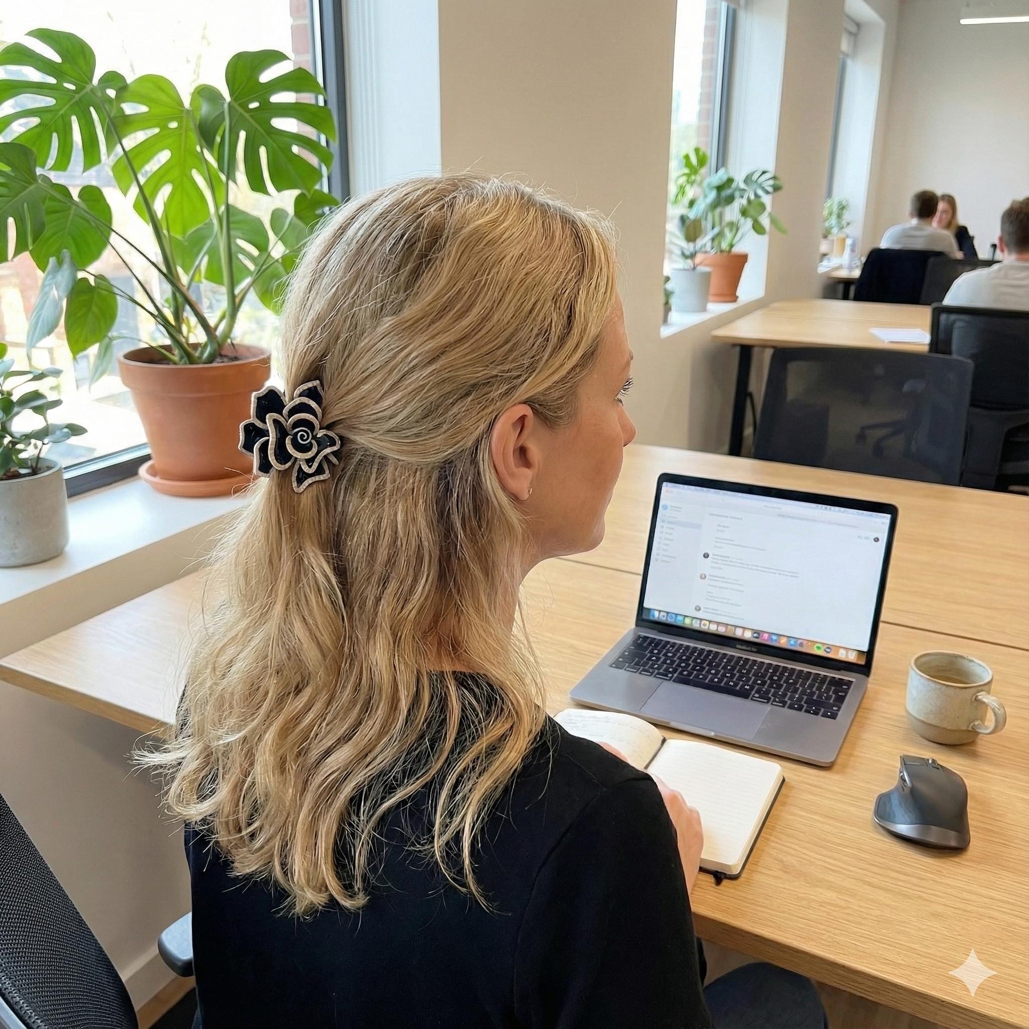 Pastel Color Volume Flower Banana Clip with Cubic Line / Luxurious French Hair Pin / Hair Comb Barrette for Woman