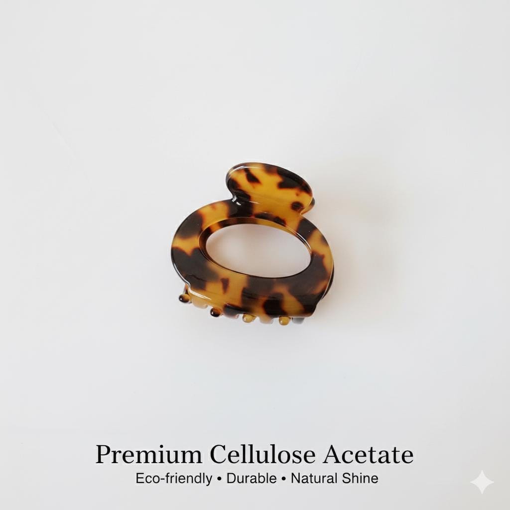 Leopard Round Medium Hair Claw Clip / Tortoise Shell French Hair Pin / Hair Accessory for Woman