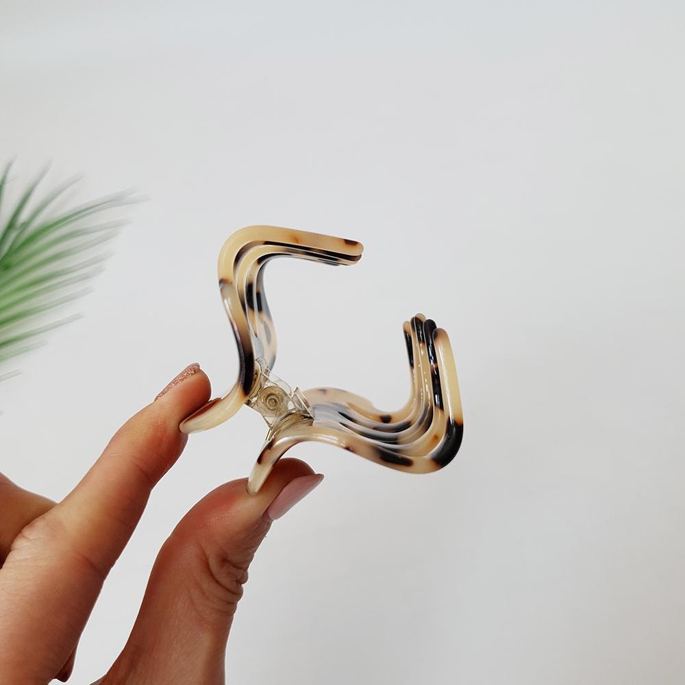Tortoise Marble Lunar Medium Hair Clip / Luxurious Cellulose French Hair Pin / Hair Accessory for Woman / Large Hair Claw