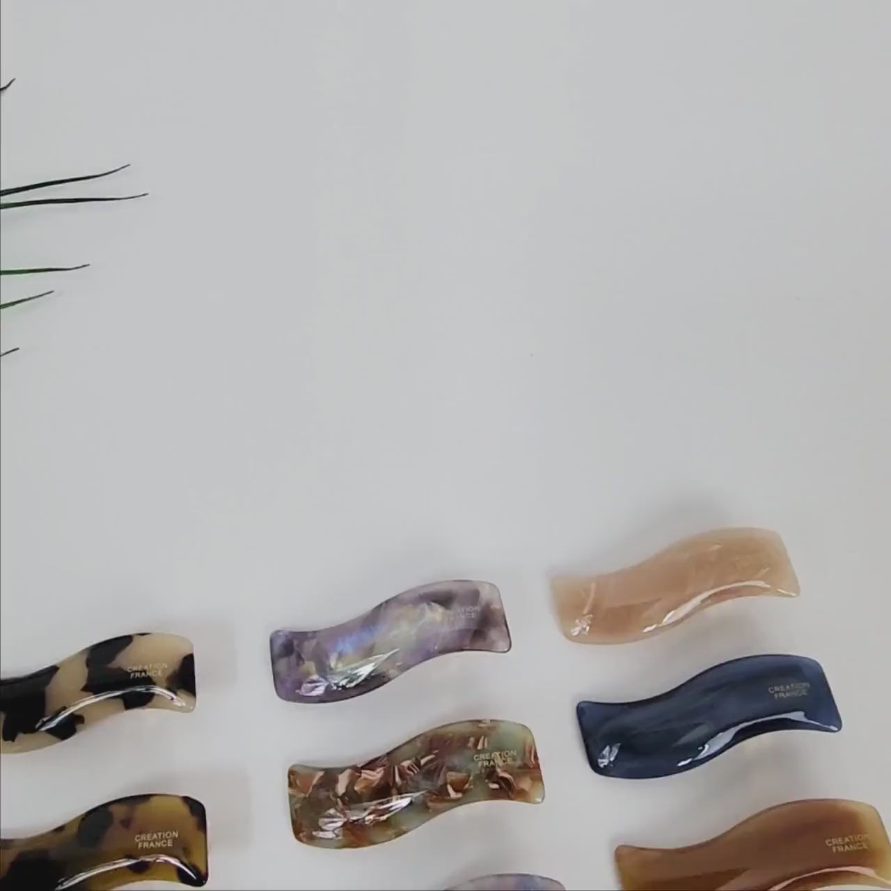 Tortoise Shell Wavy Hair Claw Clip (1.9 Inch) / Cute French Hair Pin / Alligator Hair Clip for Woman / French Barrette for Girls