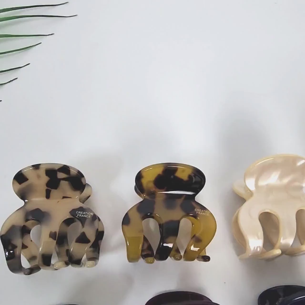 Leopard Tortoise Shell Hair Claw Clip (1.8 Inch) / Elegance French Hair Pin / Hair Barrette for Woman