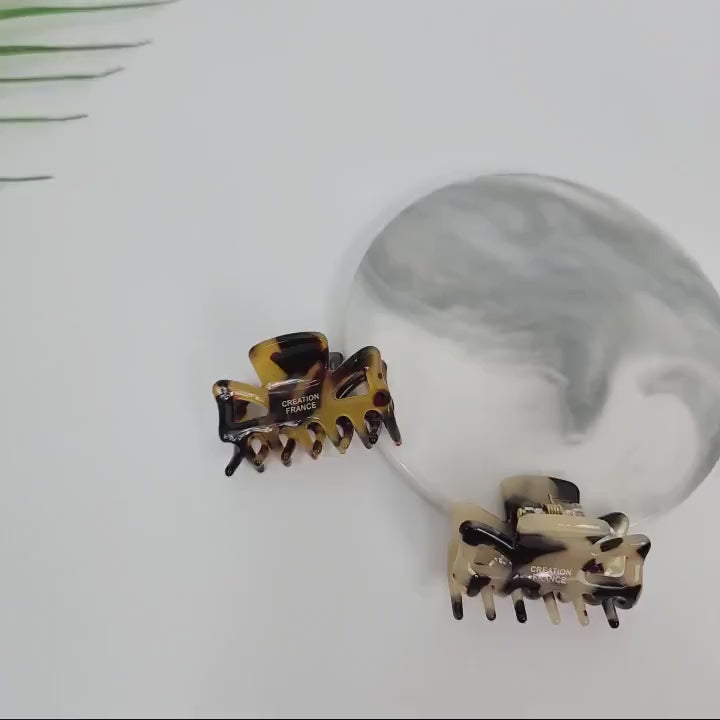 Linda Mini Hair Clips / Tortoise Shell French Hair Pin / Hair Accessory for Woman / Hair Claw Clip for Girls
