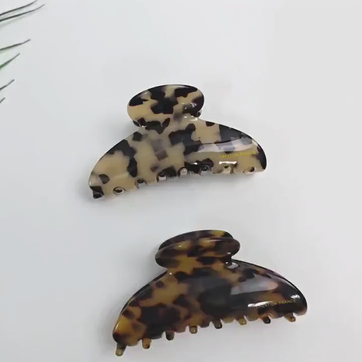 Leopard Print Simple Half-Moon Hair Claw Clip (3.5 Inch) / Elegance Leopard French Hair Pin / Hair Barrette for Woman